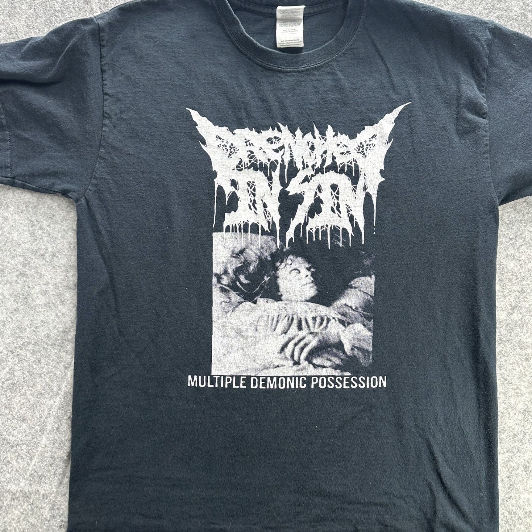 Gildan Drenched In Sin Shirt Demonic Possession Horror Graphic Tee Punk Mens Large Size US L / EU 52-54 / 3 - 2 Thumbnail