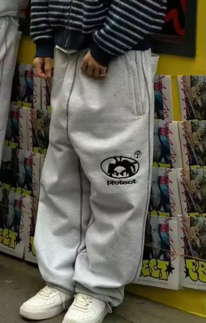 Japanese Brand × Vintage Cargo Joggers vintage Casual Embroidered Cotton sweatpants Size US 30 / EU 46 - 2 Thumbnail