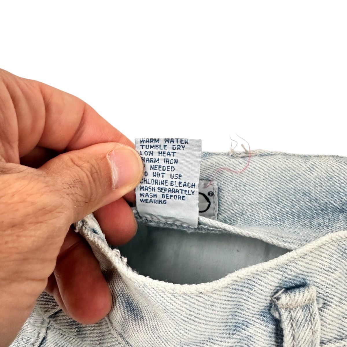 Vintage Vintage Nuovo Light Wash Denim Shorts Juniors Size 7 Size 27" / US 4 / IT 40 - 4 Thumbnail