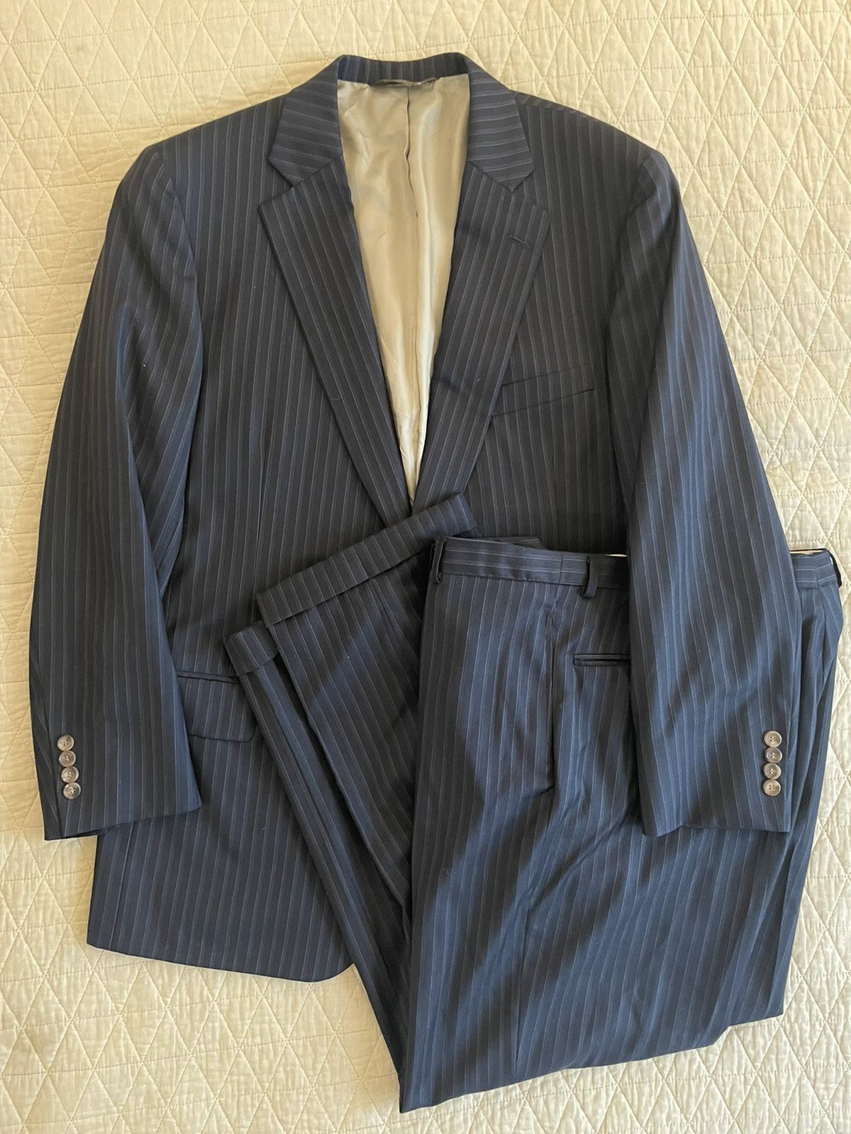 Paul Stuart All Year Weight Super 150's STUART III Suit Size 44L - 1 Thumbnail