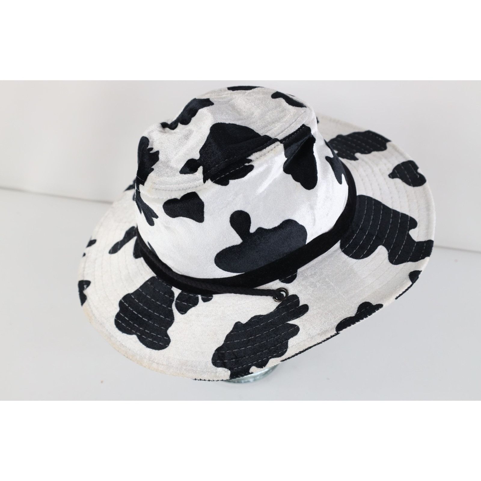 Vintage Vintage 90s Streetwear Cowgirl Cow Spots Velour Cowboy Hat Size ONE SIZE - 9 Thumbnail
