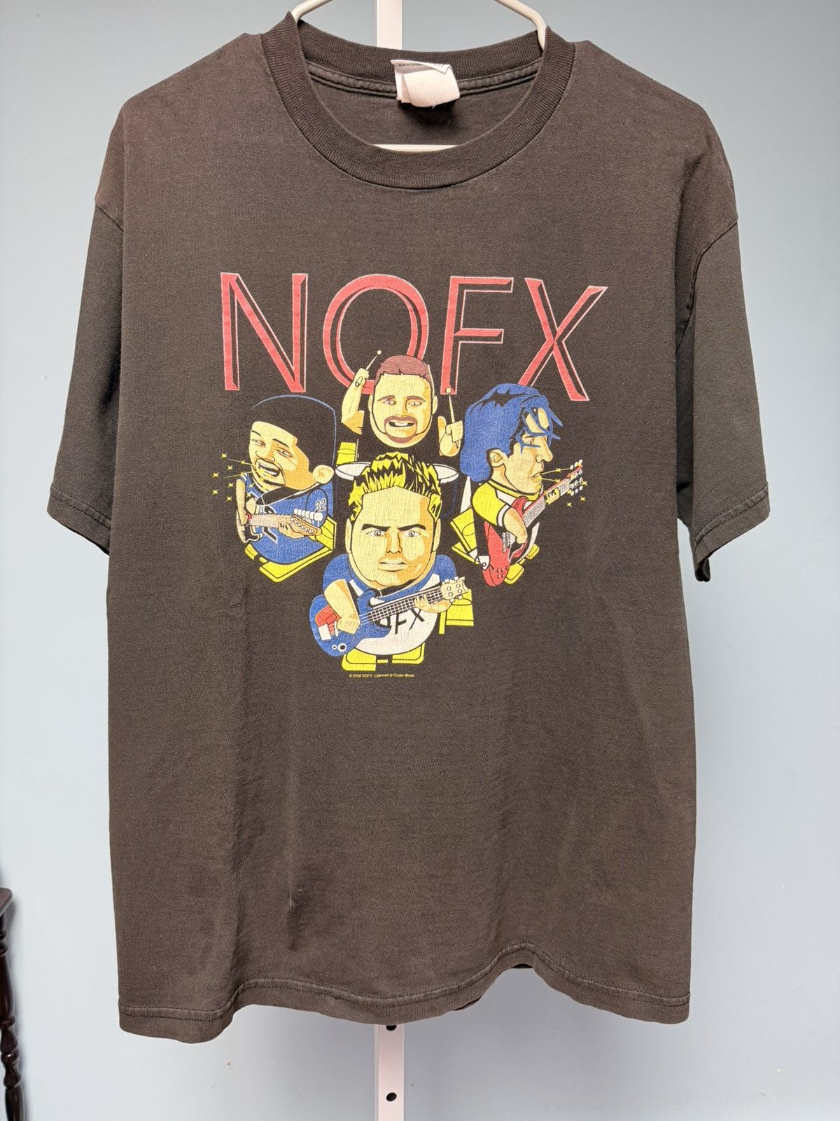 Band Tees NOFX 2002 Vintage “Caricature” Band tee Size US L / EU 52-54 / 3 - 2 Thumbnail