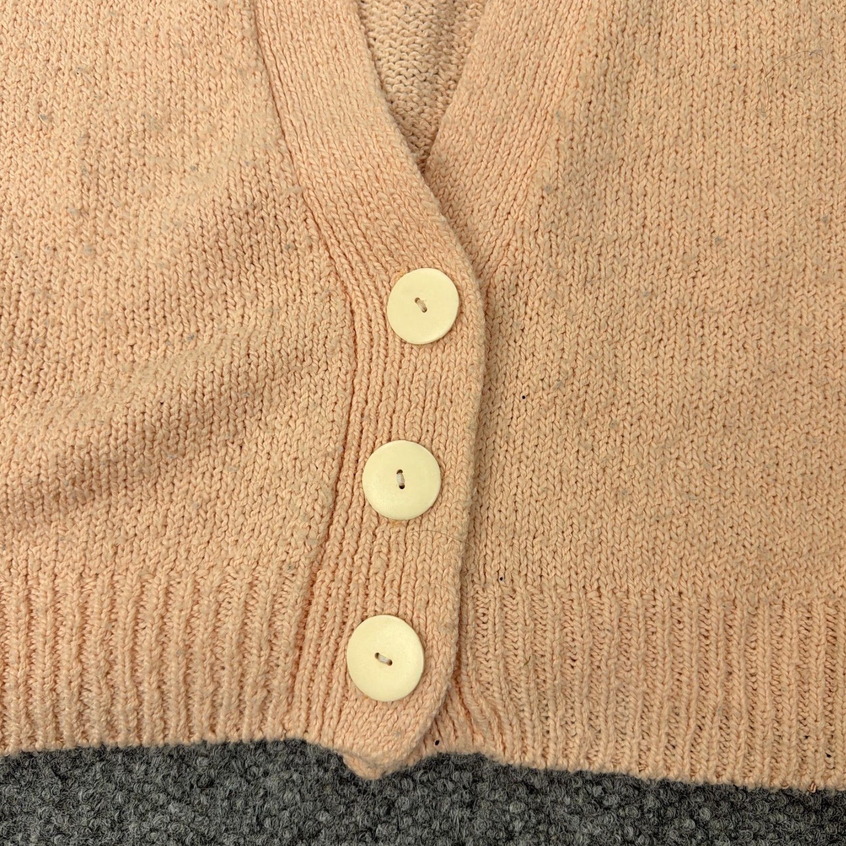 Vintage VINTAGE DEB Cardigan Sweater Womens Large Pink Shoulder Pads Button Front 90s Size L / US 10 / IT 46 - 3 Thumbnail