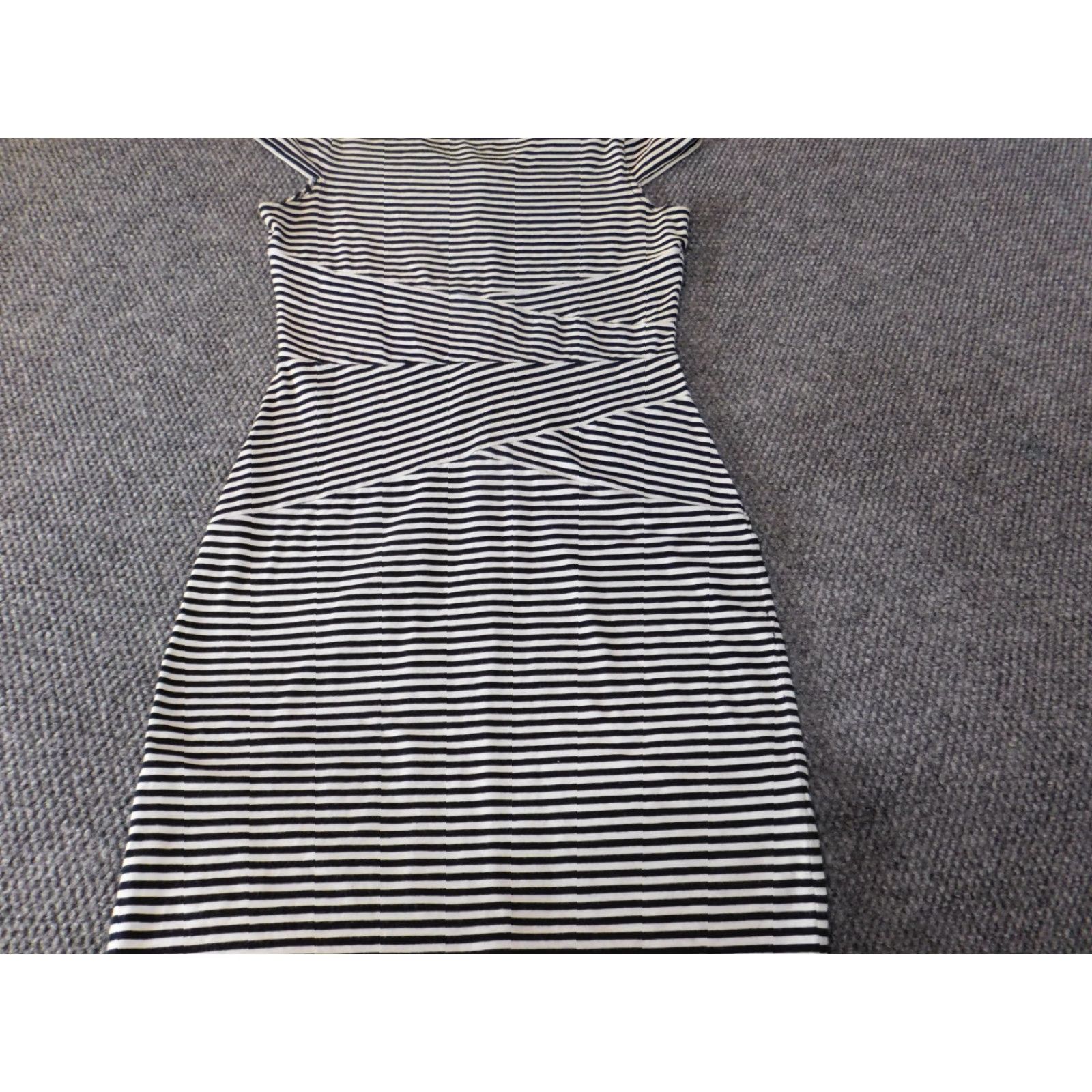 Cremieux **Cremieux Black Stretch A-Line Sleeveless Dress Medium** User: Cremieux Black Stretch A-Line Sleeveless Dress Medium Size M / US 6-8 / IT 42-44 - 2 Thumbnail