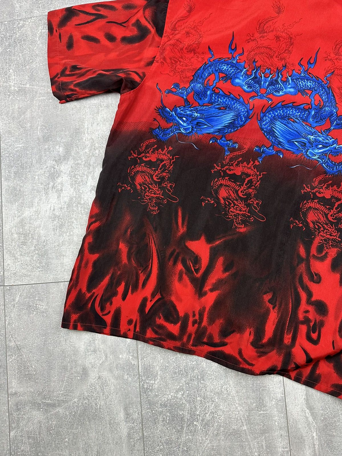 Japanese Brand Vintage 90S Crazy Japan Dragon Print Hawaiian Shirt Y2K Size US XL / EU 56 / 4 - 11 Thumbnail
