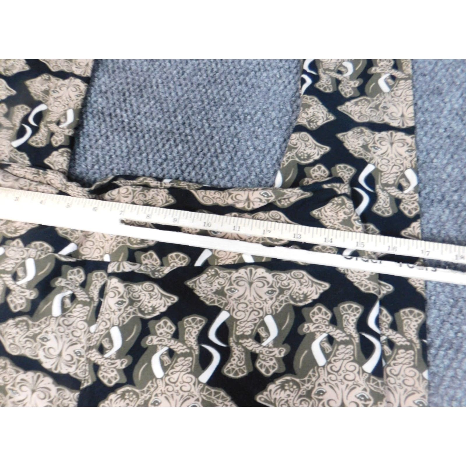 Vintage LuLaRoe Leggings Womens OS Beige stretch Regular One Size Activewear Casual Ankle 26in Polyester Rayon Snake Pattern Stretch Size 42" / US 20 - 4 Thumbnail