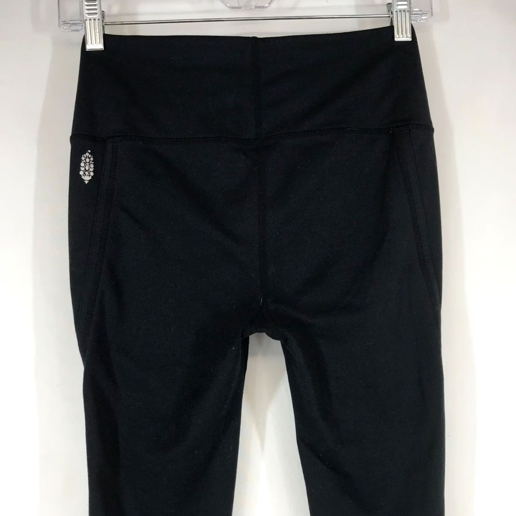 Free People FREE PEOPLE WOMEN'S SMALL BLACK ELASTIC WAIST STRETCH LEGGINGS PANTS Size 28" / US 6 / IT 42 - 5 Thumbnail