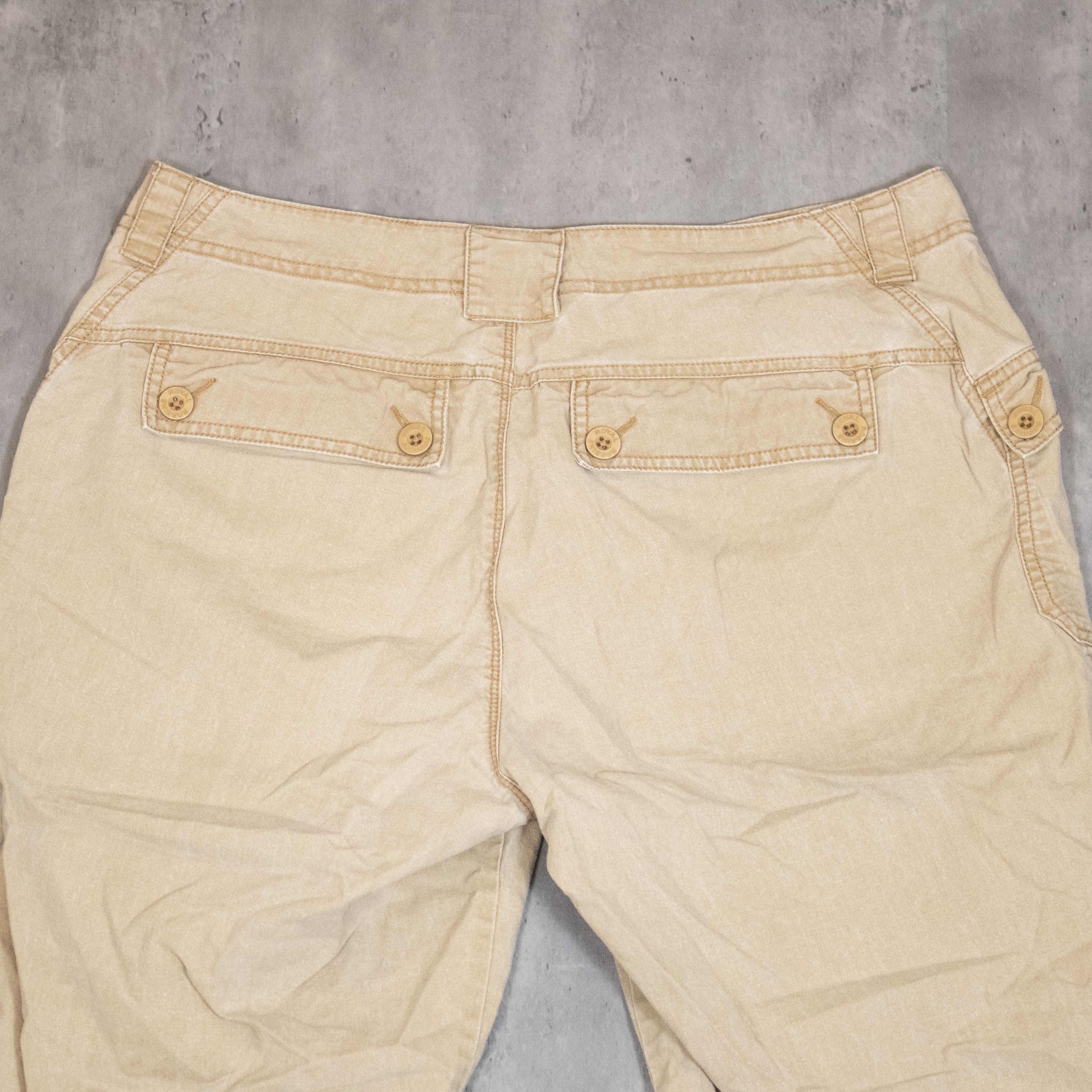 Royal Robbins Y2K 2000s Royal Robbins Front Pocket Baggy Tan Shorts Size US 35 - 16 Thumbnail