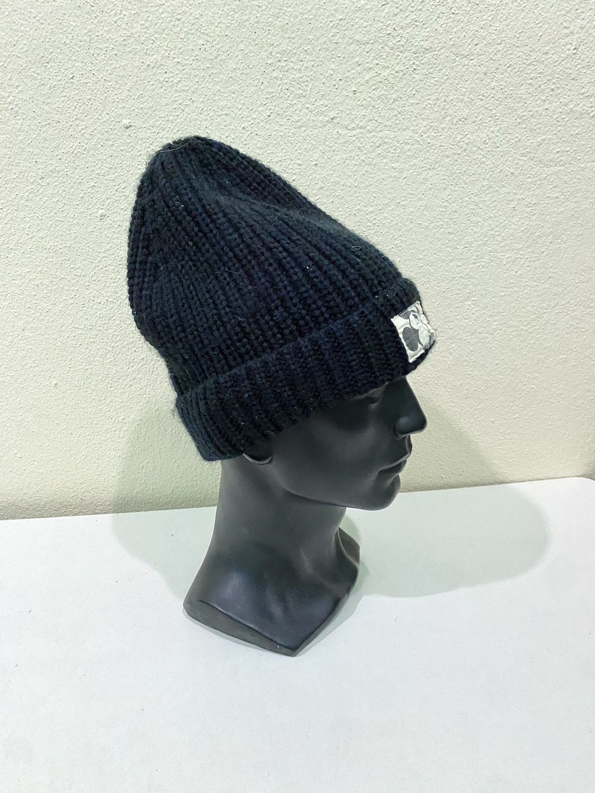Disney × Mickey Mouse Disney Mickey Mouse Small Logo Beanie Hat Size ONE SIZE - 3 Thumbnail