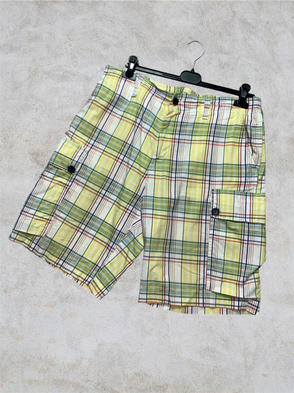 Lacoste Lacoste vintage plaid shorts Size L Size US 34 / EU 50 - 1 Thumbnail