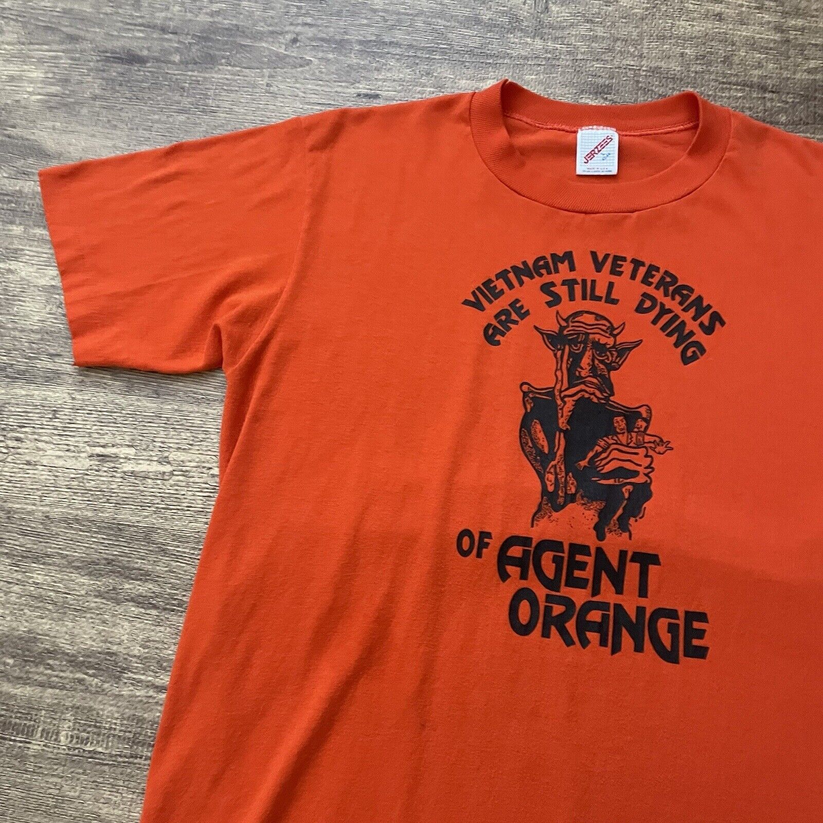 Vintage Vintage Agent Orange T-Shirt Size L Dioxin Vietnam War POW Size US L / EU 52-54 / 3 - 1 Thumbnail