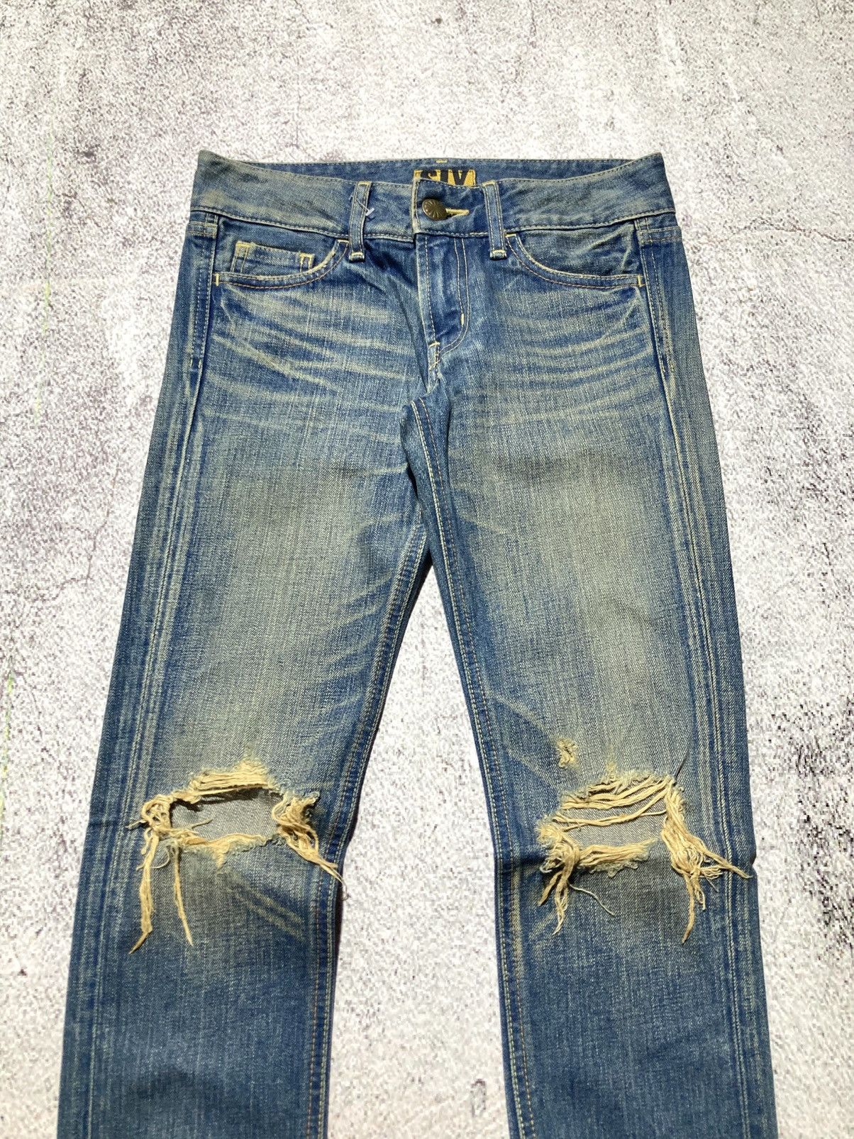 Japanese Brand 🇯🇵 2000s SLY Japan Ripped Bootcut Denim Jeans Pants Blue Wash Size US 26 / EU 42 - 3 Thumbnail