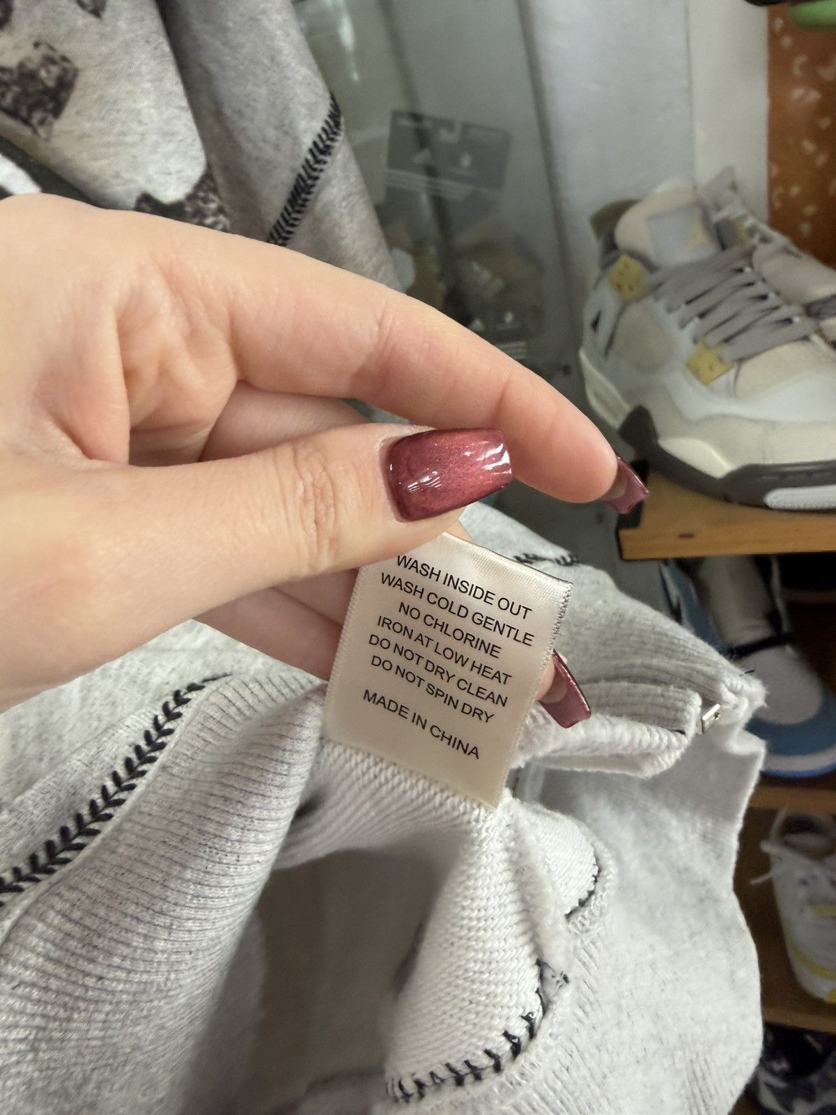 Vale Vale 2000 Hoodie (White) Size US L / EU 52-54 / 3 - 5 Thumbnail