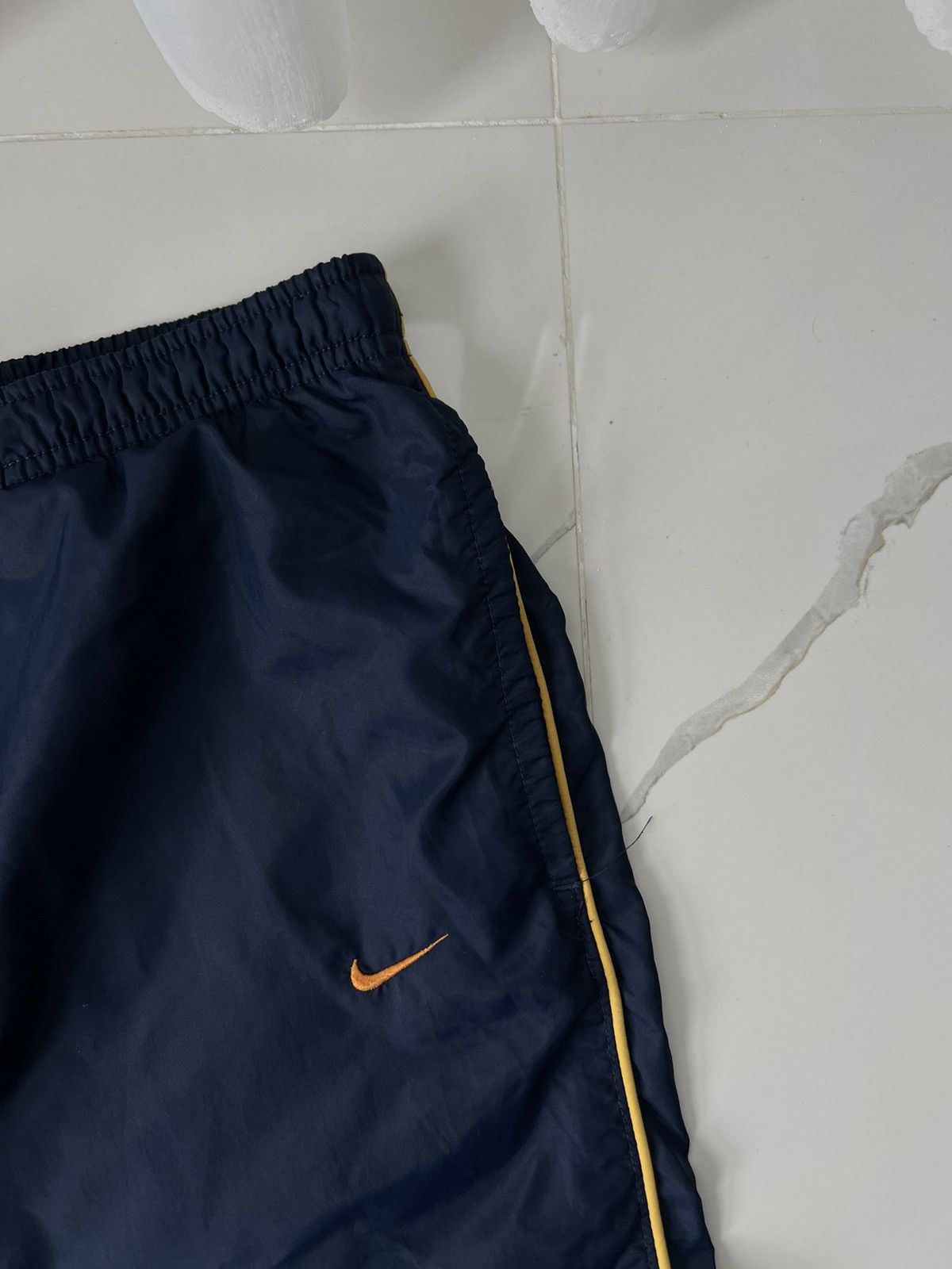 Nike × Vintage 90’s NIKE RARE BAGGY Y2K TRACK PANTS SWOOSH LOGO Size US 34 / EU 50 - 4 Thumbnail