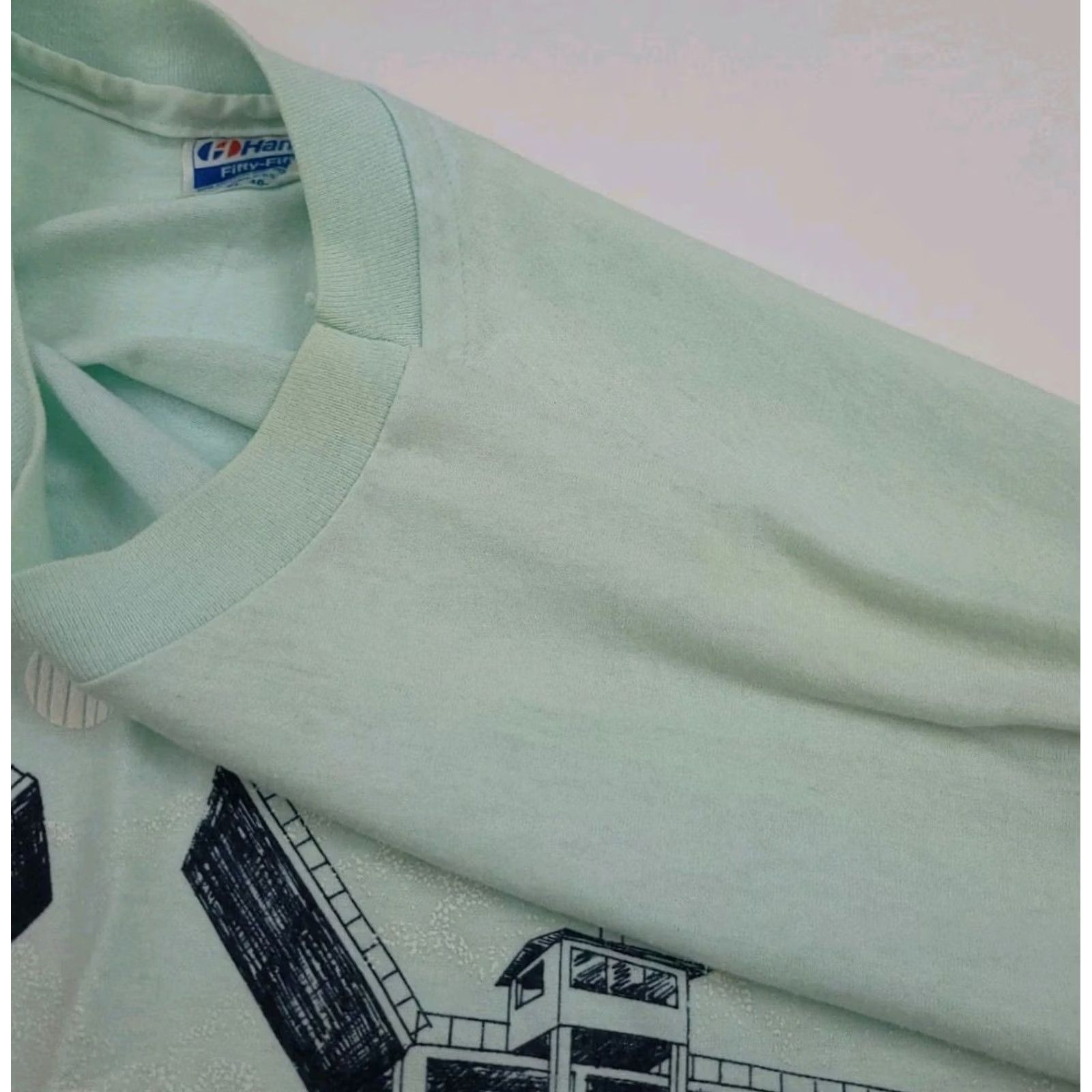 Hanes VINTAGE Hanes T-Shirt Daytona Beach Shores Bridge Art USA Green L Mens Short Sleeve Crew Neck 80s 90s Size US L / EU 52-54 / 3 - 6 Thumbnail