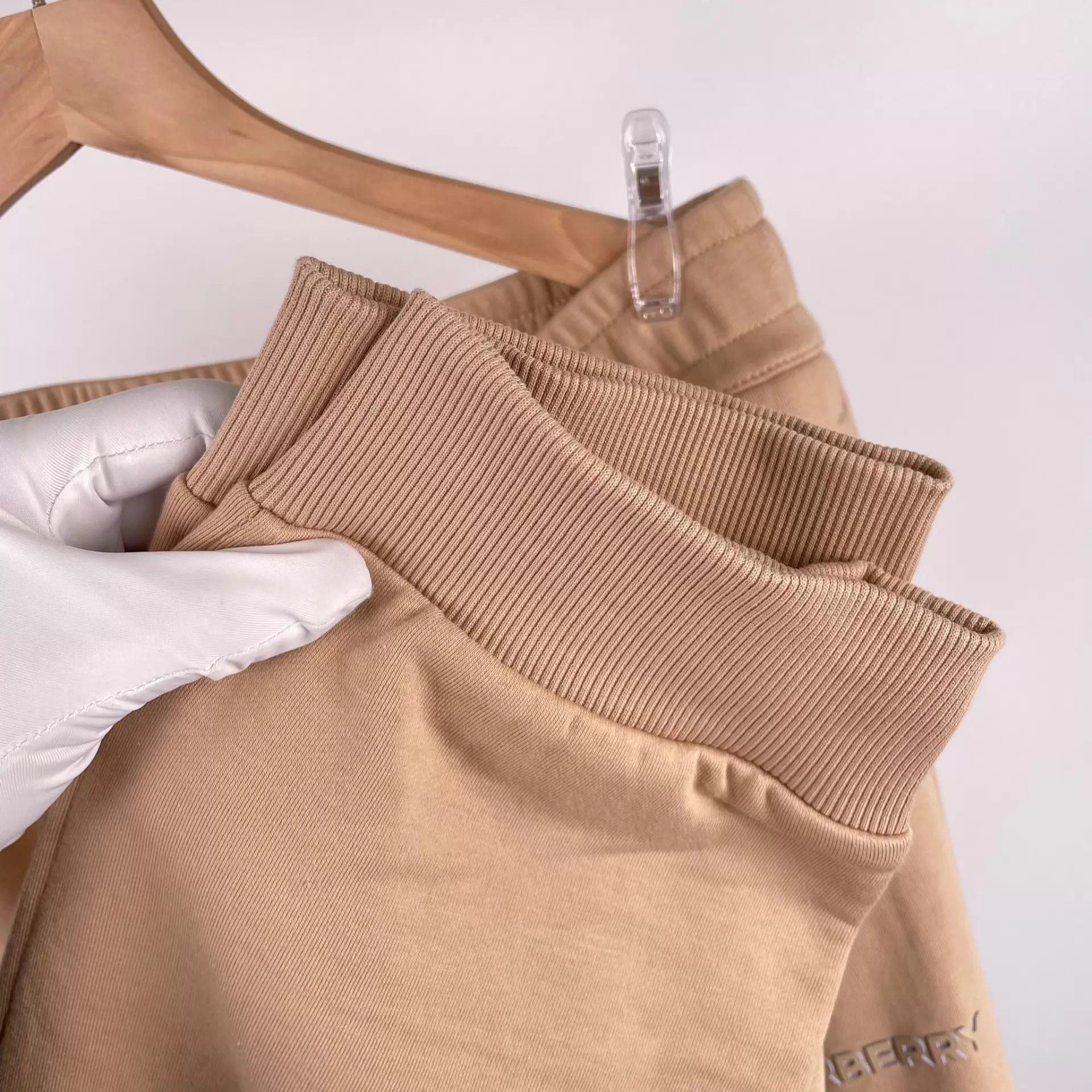 Burberry Burberry Cotton Pants Camel L Size US 34 / EU 50 - 8 Thumbnail
