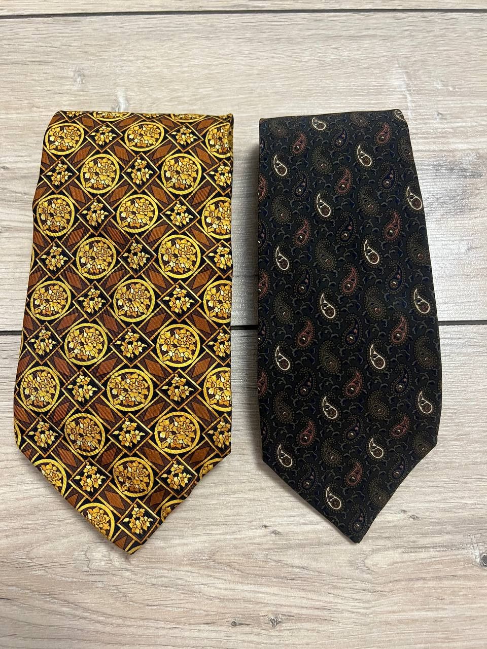 Yves Saint Laurent Lot of 2 YSL Yves Saint Laurent Silk Tie Multicoloured Size ONE SIZE - 7 Thumbnail