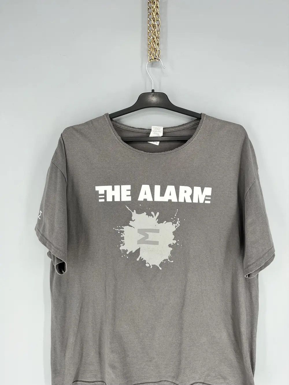 Band Tees Vintage 2019 The Alarm The Gathering tour t-shirt Size XL Size US XL / EU 56 / 4 - 6 Thumbnail