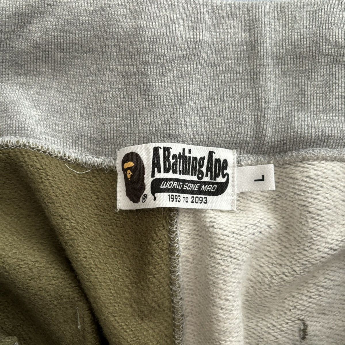Bape 1st Camo Shark Sweat Shorts Size US 32 / EU 48 - 3 Thumbnail