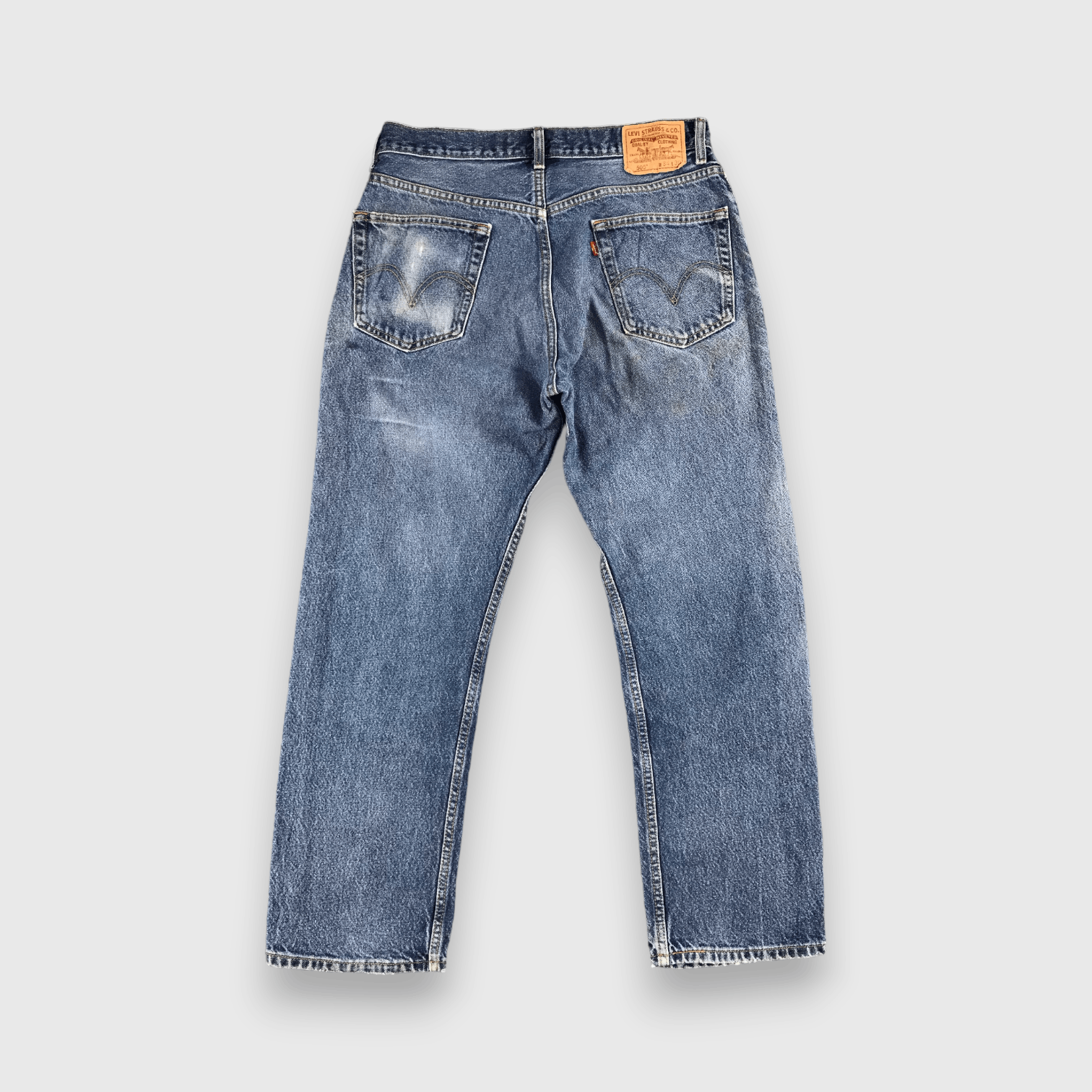Levi's Vintage Blue Wash Levis 505 Jeans- J1297 Size US 35 - 2 Thumbnail
