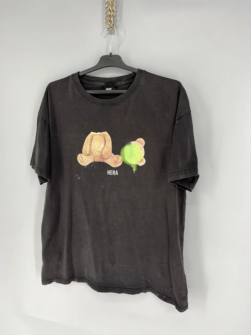 Japanese Brand Vintage Y2K Hera logo Oversized Tee Shirt Streetwear Style Size US L / EU 52-54 / 3 - 3 Thumbnail