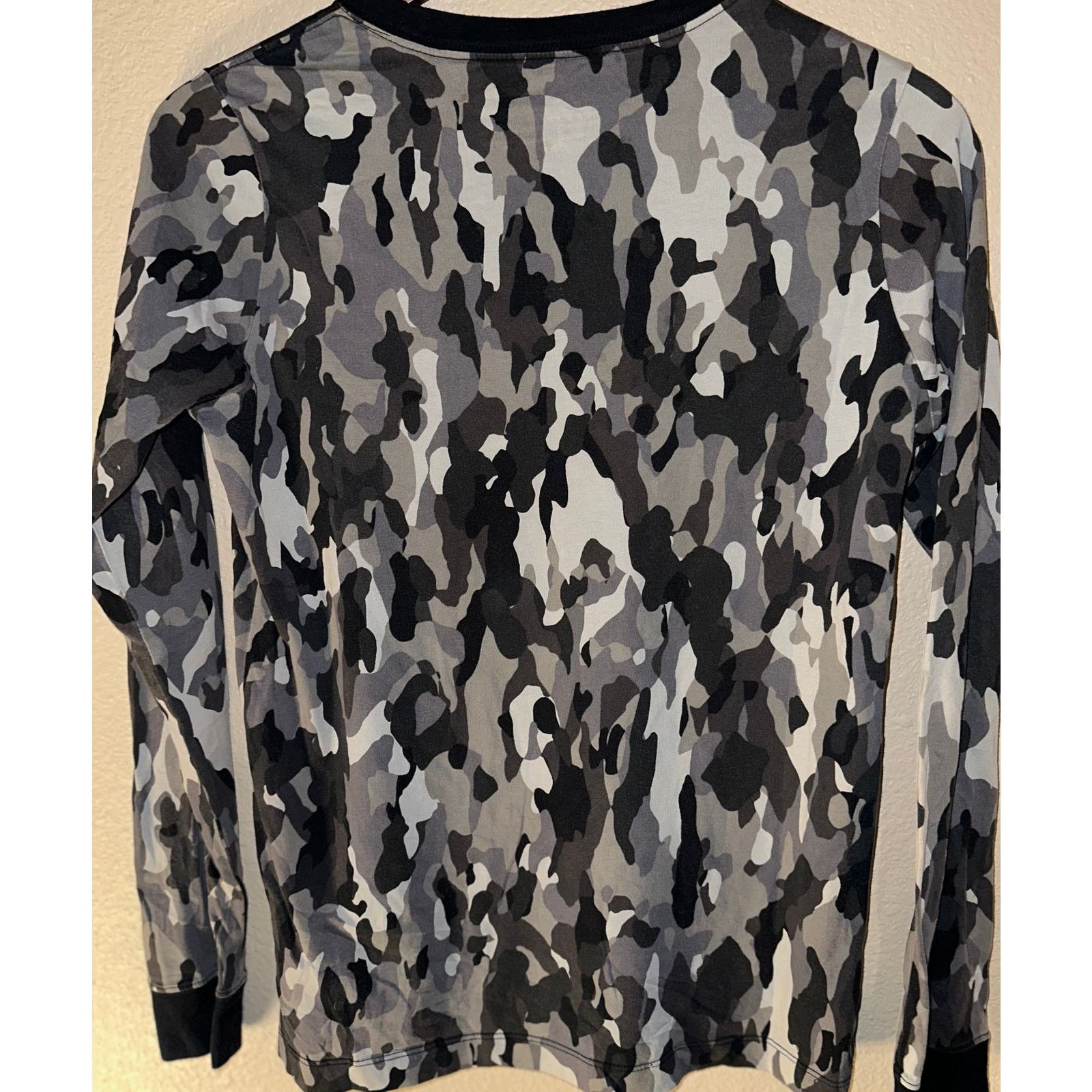 Nike • Nike Camo Long Sleeve Tee 🌫👕 Kids XL men’s small Size US XL / EU 56 / 4 - 2 Thumbnail
