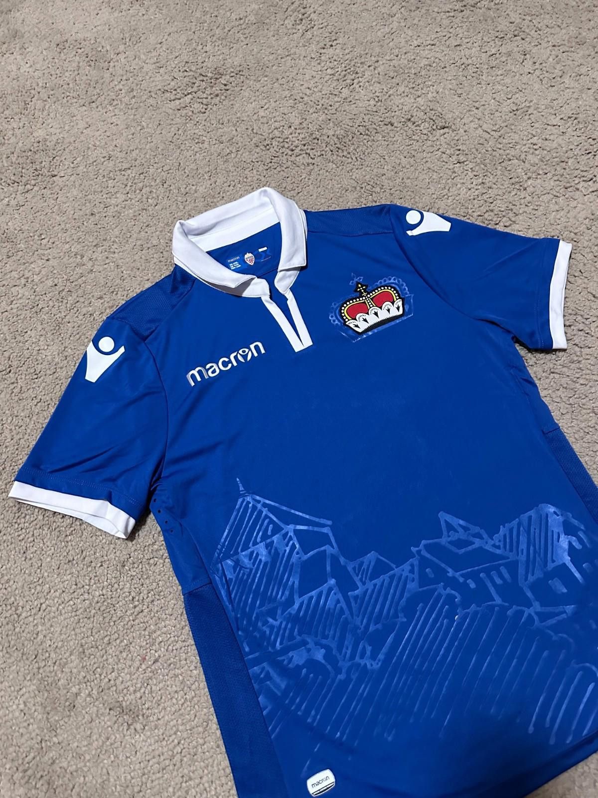 Macron LIECHTENSTEIN 2018/19 HOME FOOTBAL SHIRT SOCCER JERSEY sz M Size US M / EU 48-50 / 2 - 3 Thumbnail
