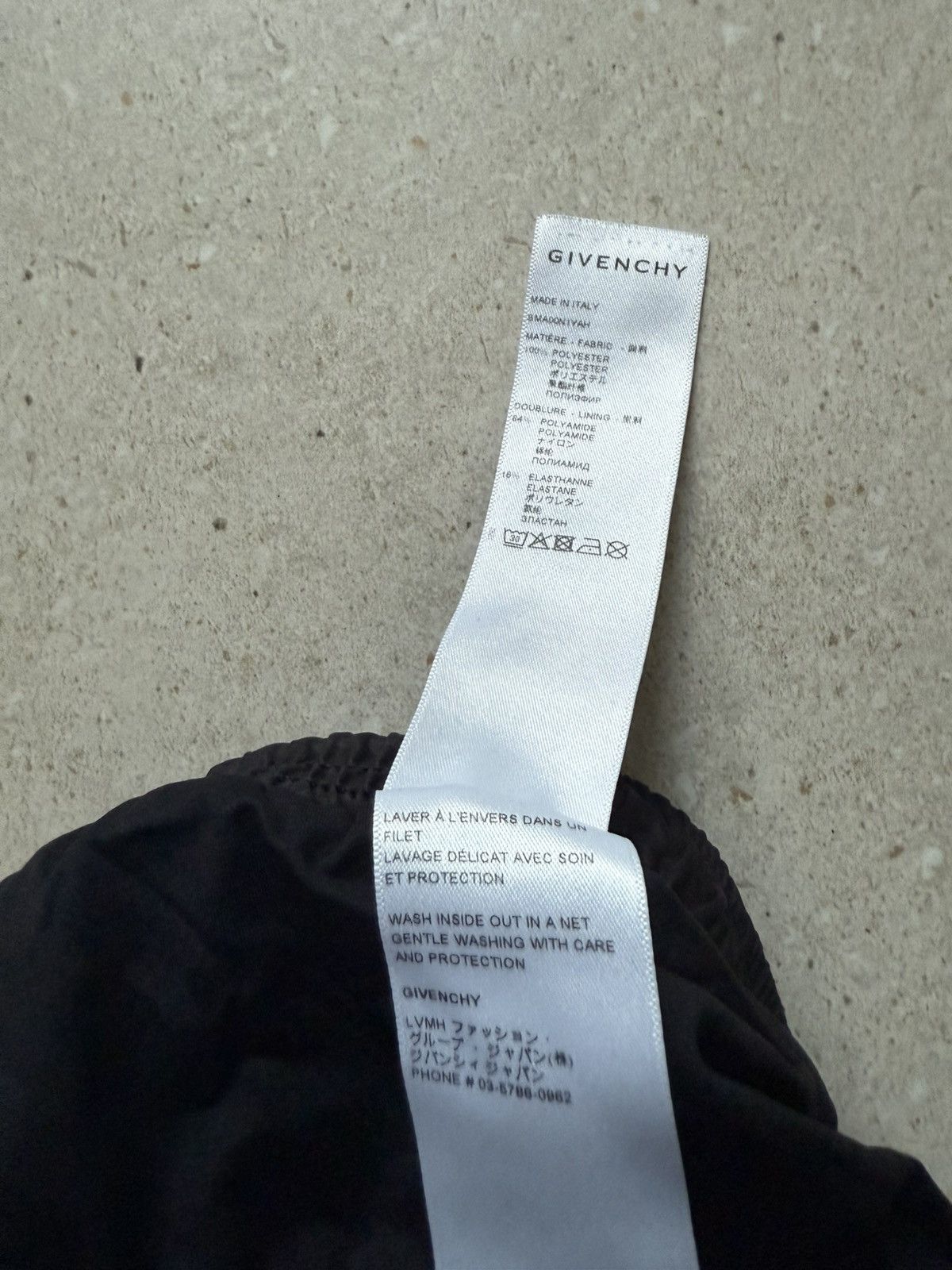 Givenchy *RARE* Givenchy Chito Dog Shorts Size US 30 / EU 46 - 7 Thumbnail
