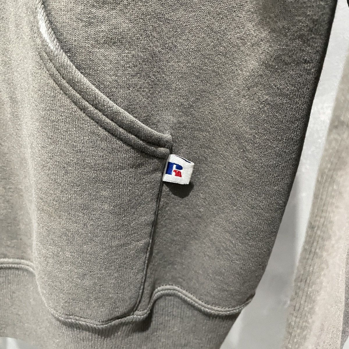 Russell Athletic Rare Vintage 90s Faded Slate Grey Russell Athletic Hoodie Size US M / EU 48-50 / 2 - 4 Thumbnail