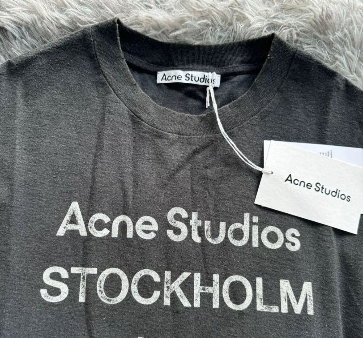 Acne Studios Acne Studios 1996 destroys short sleeves 2412-Nextarrow Size US XS / EU 42 / 0 - 4 Thumbnail