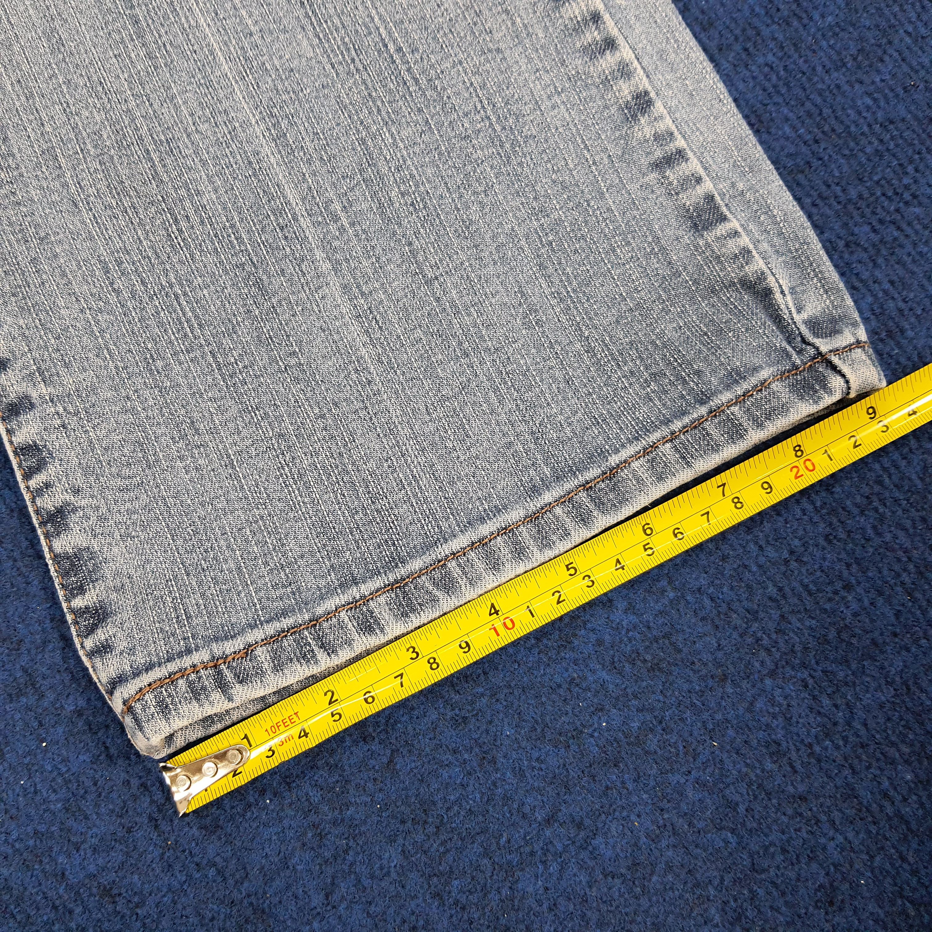 Levi's × Vintage Vintage Levi's 515 Boot Cut Distressed Style Jeans Size US 32 / EU 48 - 17 Thumbnail