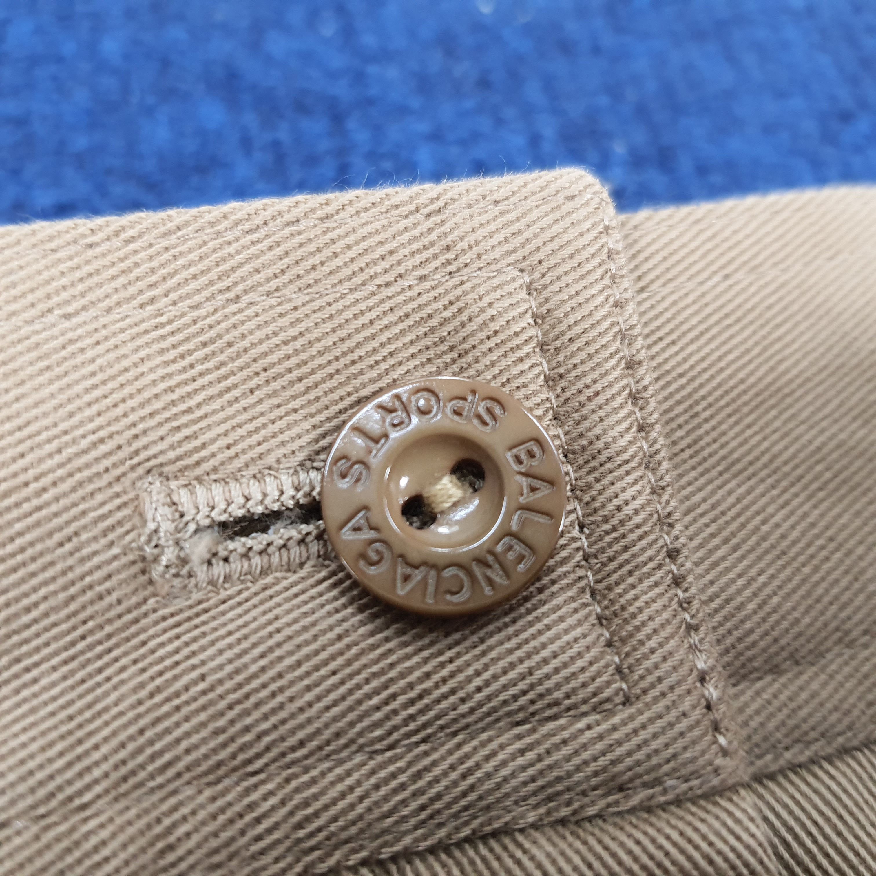 Balenciaga × Vintage Vintage Balenciaga Sports Spell Out Short Pants Size 22" - 4 Thumbnail