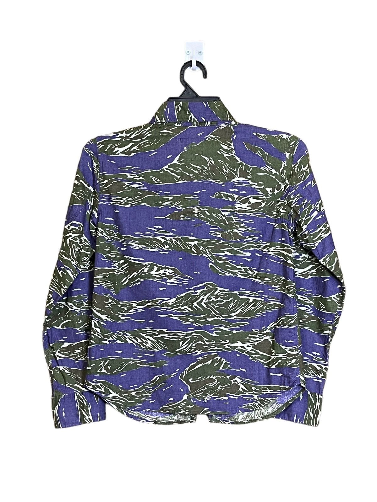 agnes b. AGNES B. SPORT CAMO TIGER STRIPED ZIPPER L/S SHIRT Size XS / US 0-2 / IT 36-38 - 2 Thumbnail