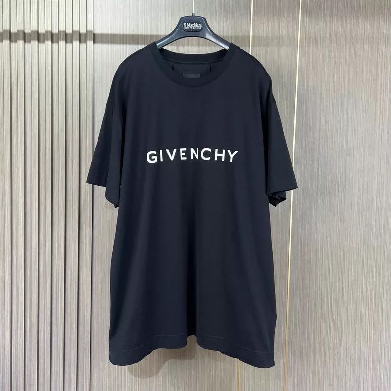 Givenchy Givenchy Printed Letter Short Sleeve 2506-Nextarrow Size US L / EU 52-54 / 3 - 1 Thumbnail