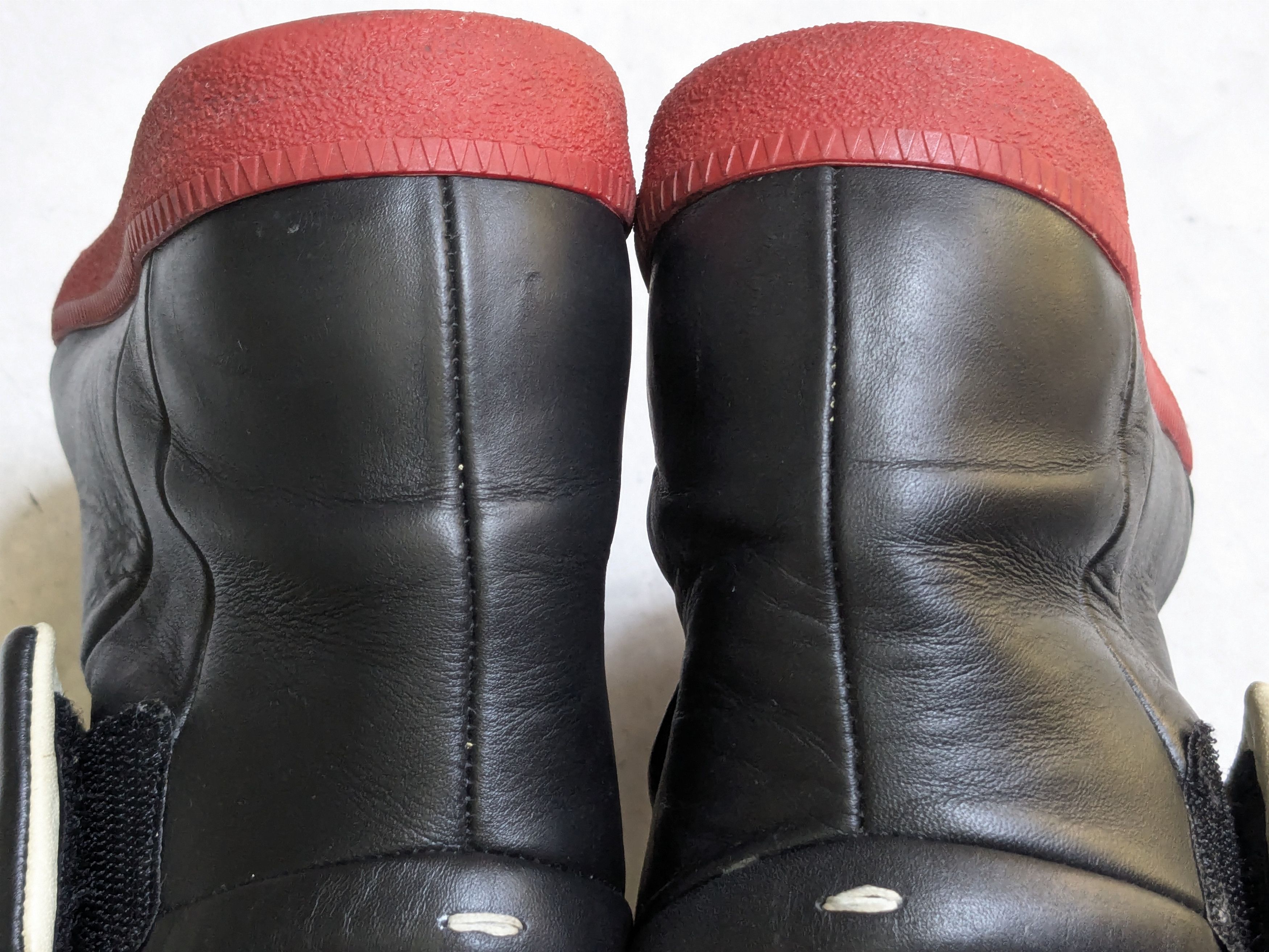 Maison Margiela Maison Margiela Future Sneakers Black Red 8 41 High Tops Size US 8 / EU 41 - 17 Thumbnail