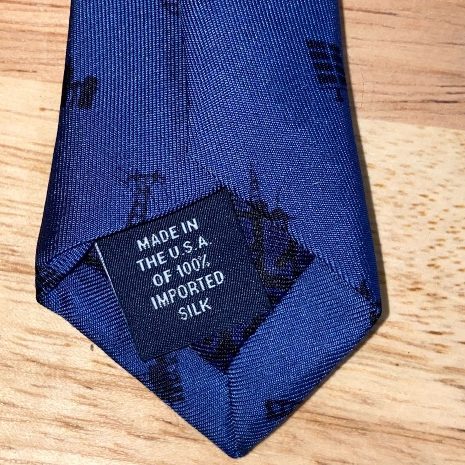 Vineyard Vines NWT Vineyard Vines Custom Collections Blue Silk Tie Size ONE SIZE - 3 Thumbnail