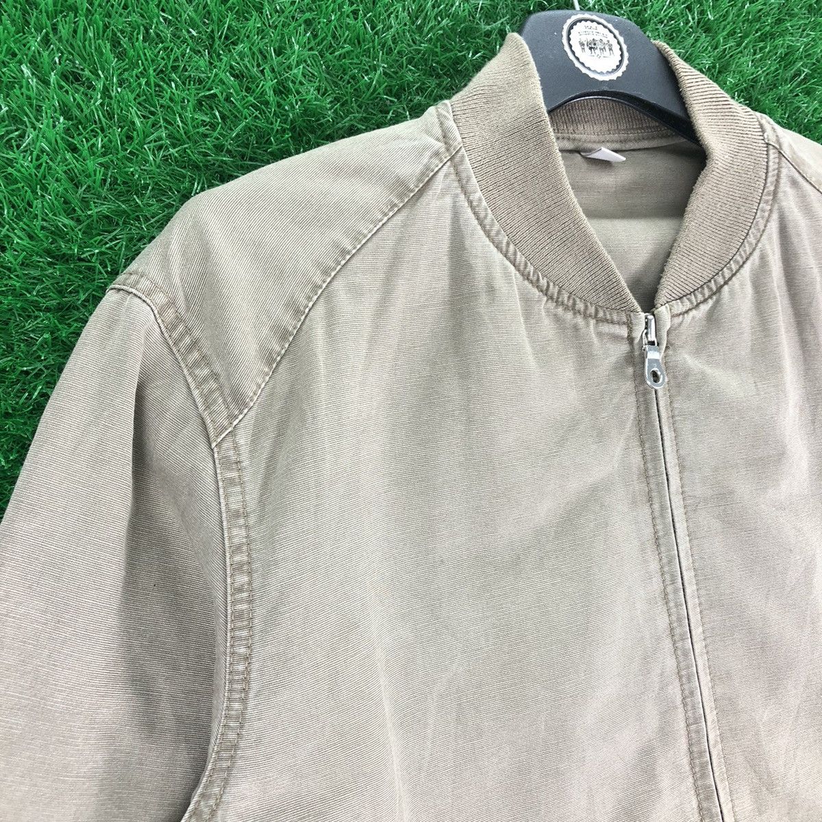 Uniqlo Vintage Y2K Uniqlo Bomber Jacket Style All Nude Size US L / EU 52-54 / 3 - 2 Thumbnail