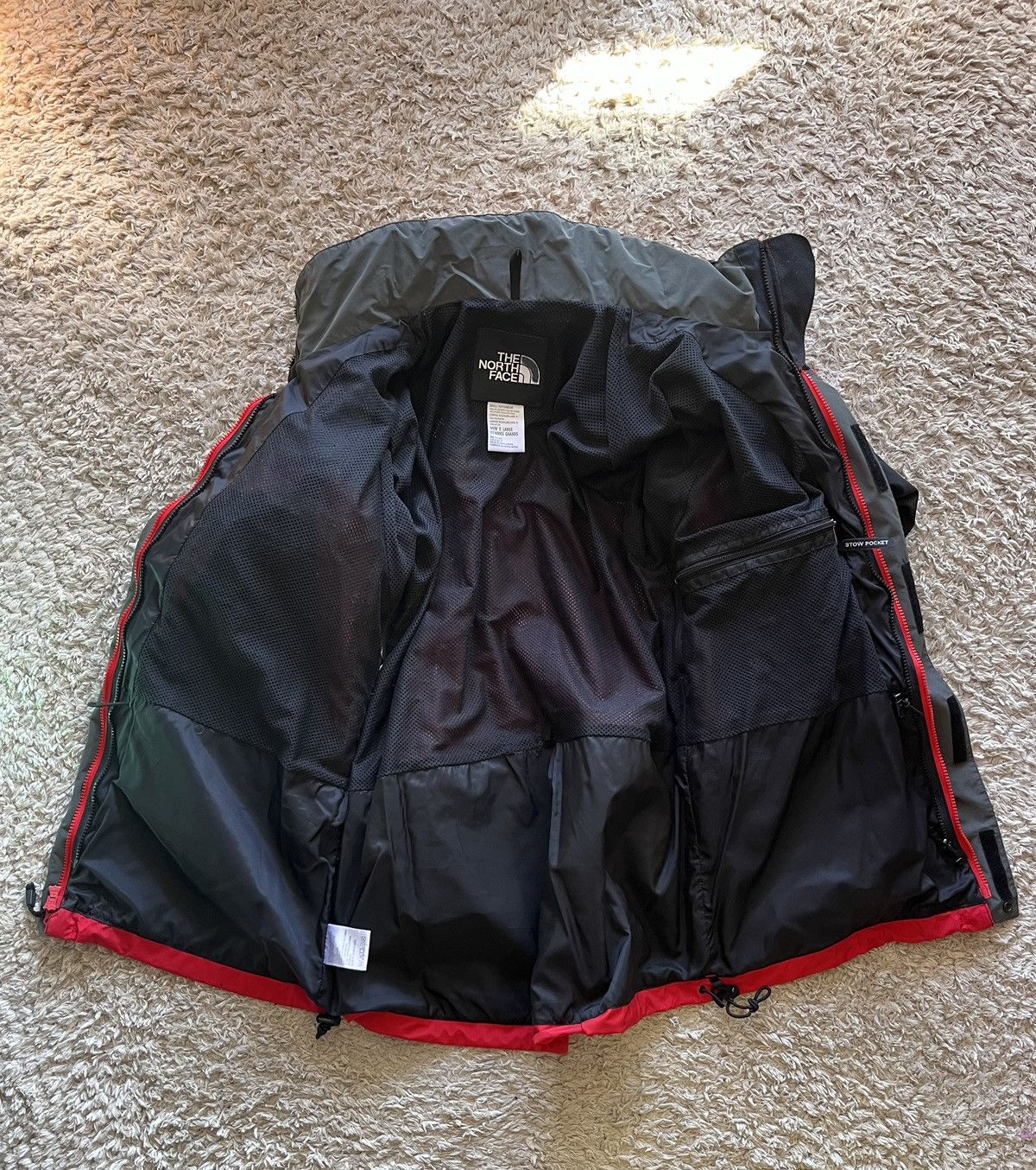 The North Face Vintage The North Face HydroSeal Red Jacket Size US L / EU 52-54 / 3 - 10 Thumbnail