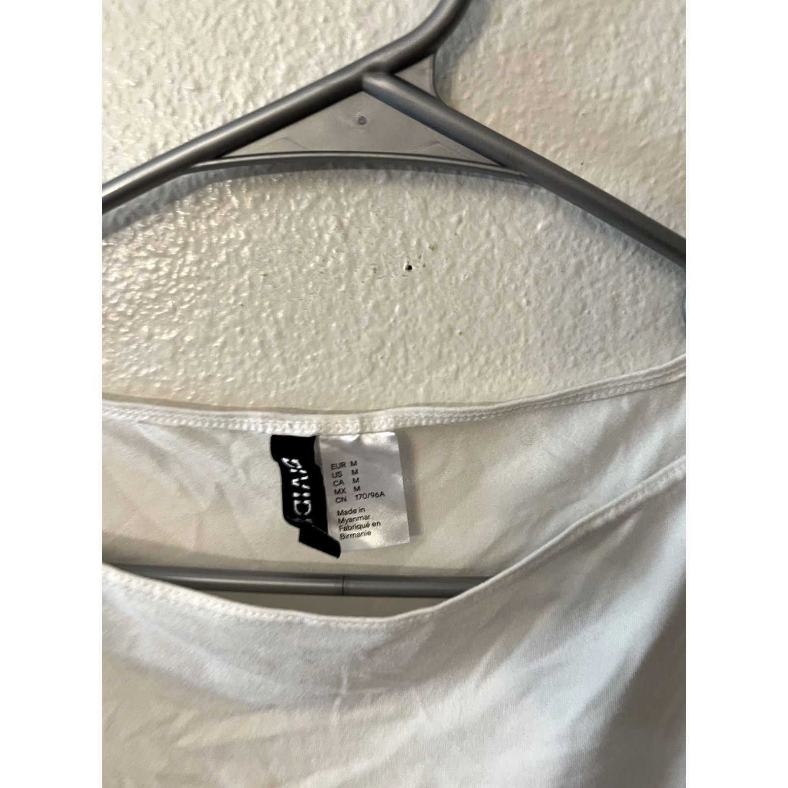 H&M H&M Divided Tank Shirt Women White Sleeveless Solid Size M Size M / US 6-8 / IT 42-44 - 2 Thumbnail