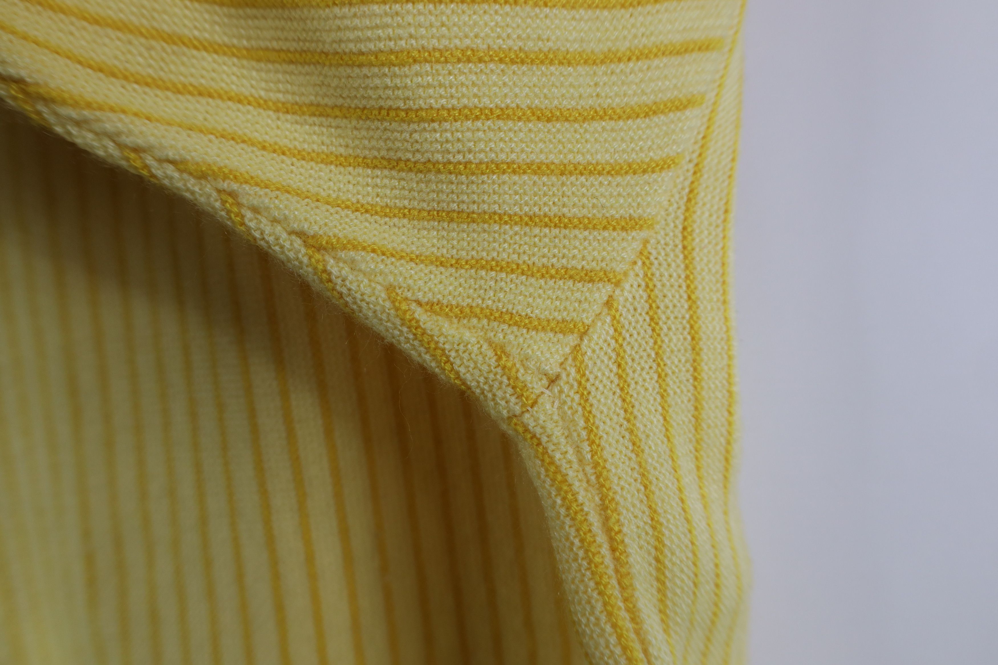 Vintage Vintage 50s Streetwear Short Sleeve Ringer Mock Neck Sweater Size US S / EU 44-46 / 1 - 10 Thumbnail
