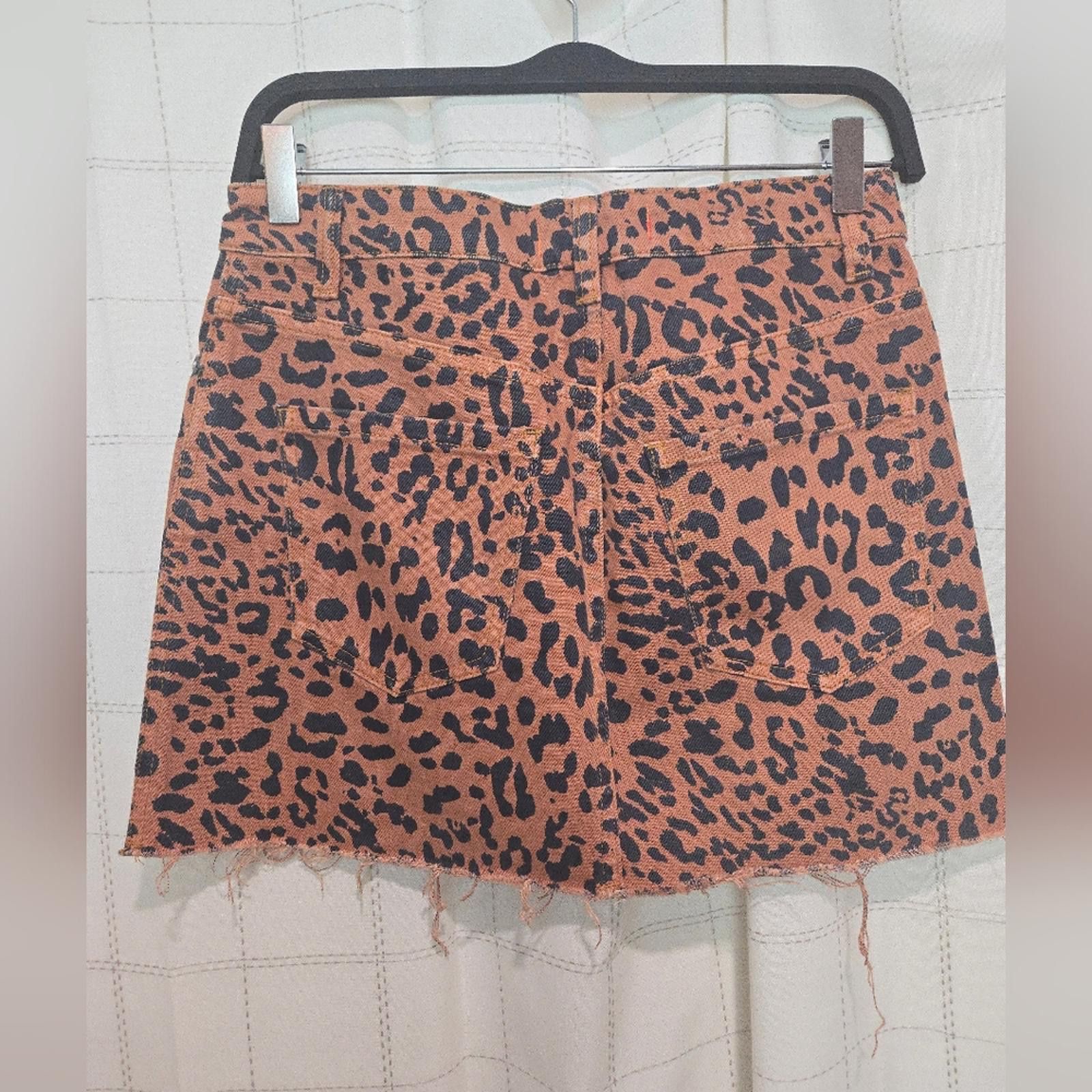 Designer We The Free Zip Up Raw Hem Skirt Size 25" / US 0 / IT 36 - 9 Thumbnail