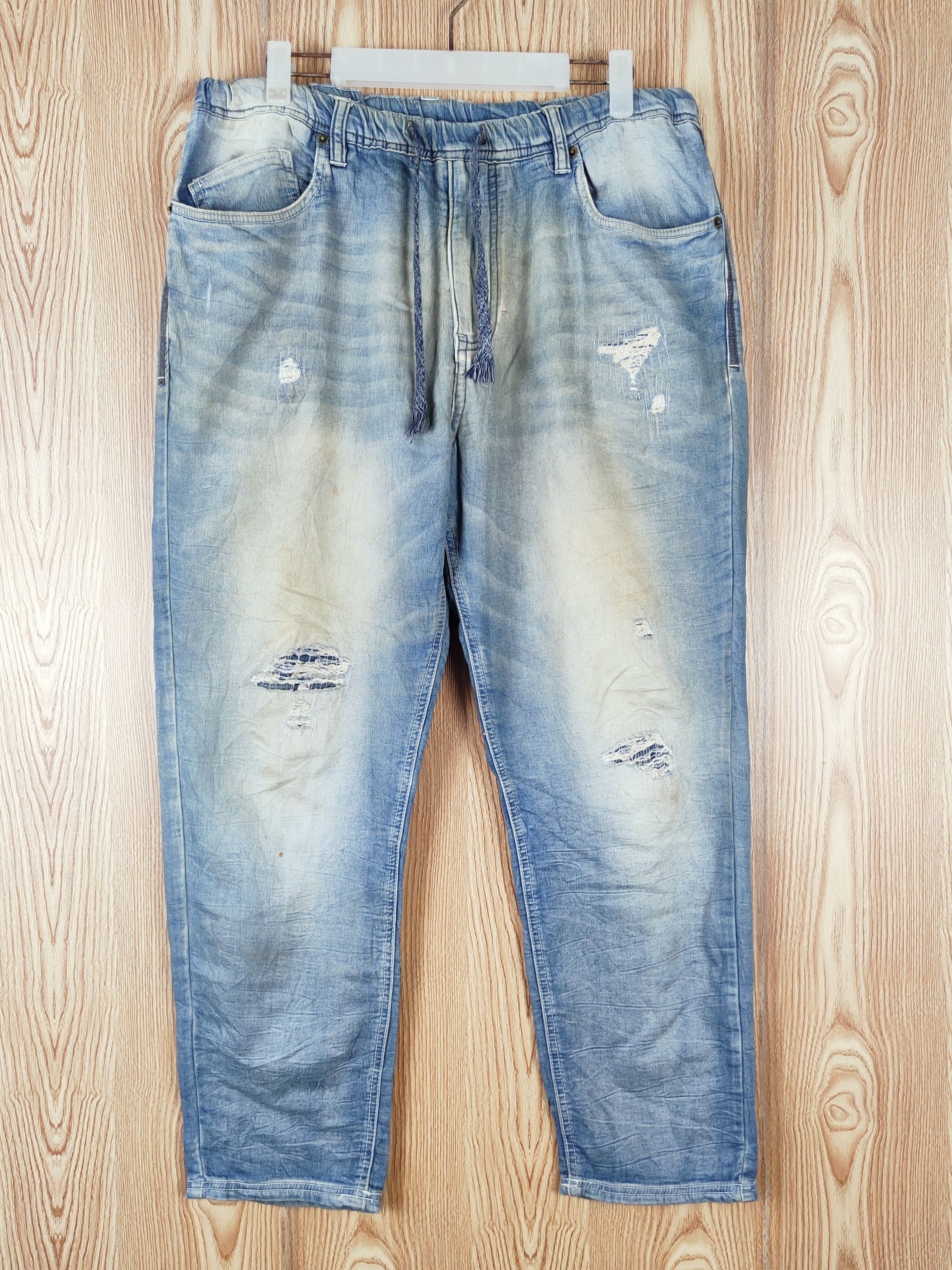 Japanese Brand × Vintage Oil Cake Blue Faded Distressed Ripped Soft Jeans Size US 32 / EU 48 - 1 Thumbnail