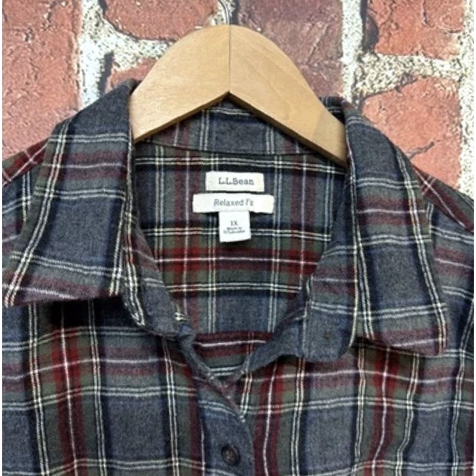 Vintage L.L. Bean Shirt Plaid Flannel Button-Down 1X Relaxed Fit Womens Red 100% Cotton Long Sleeve Button-Up Christmas Holiday Grunge Outdoors Size XL / US 12-14 / IT 48-50 - 2 Thumbnail