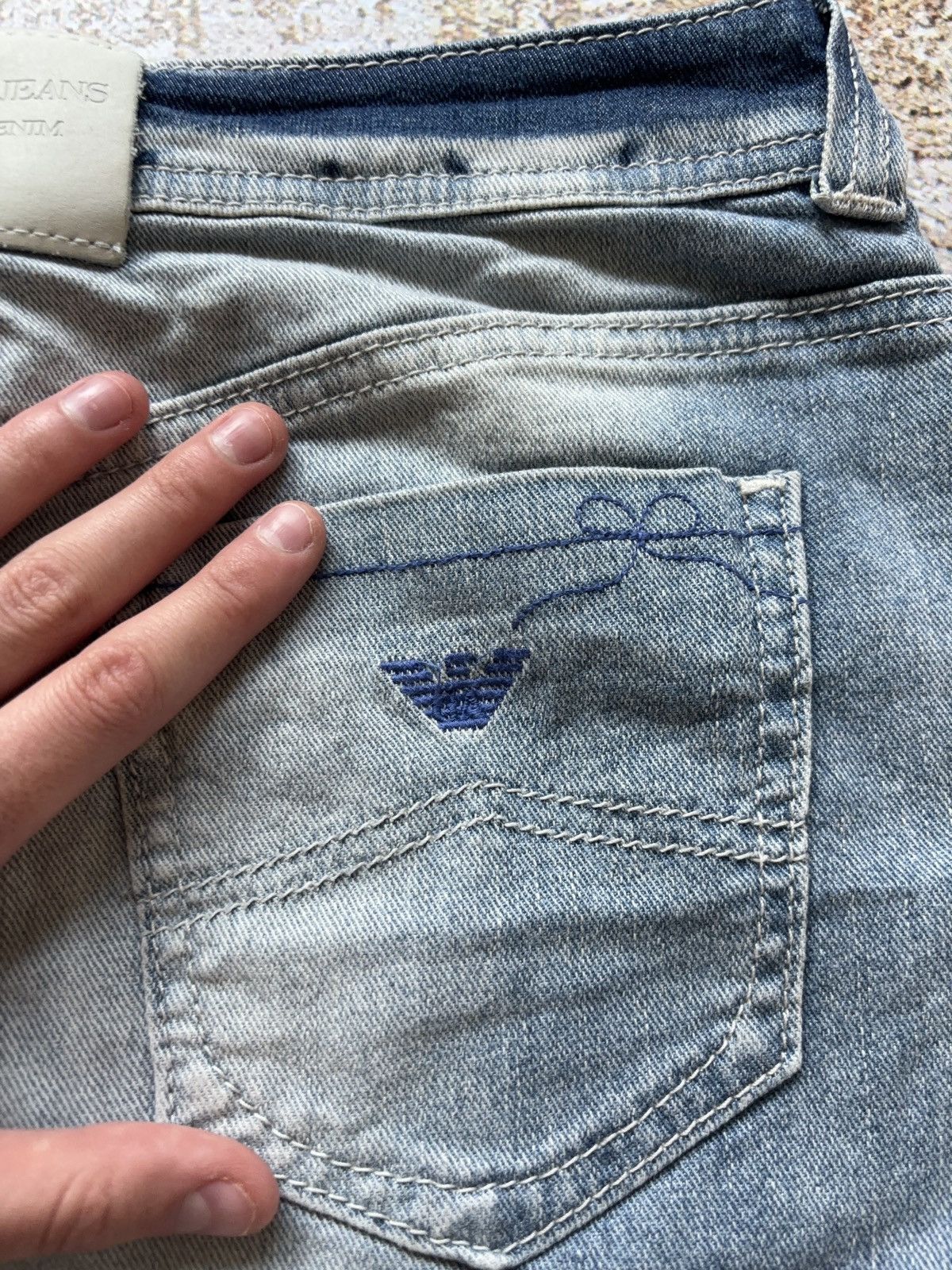 Armani Armani Jeans vintage washed mini denim basic skirt Size 26" / US 2 / IT 38 - 7 Thumbnail