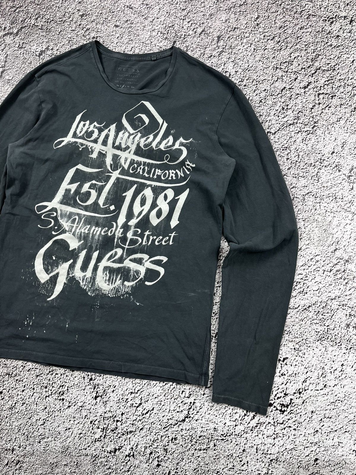 Guess Vintage Y2K Guess Big Logo Long Sleeve T-Shirt Streetwear Size US M / EU 48-50 / 2 - 3 Thumbnail