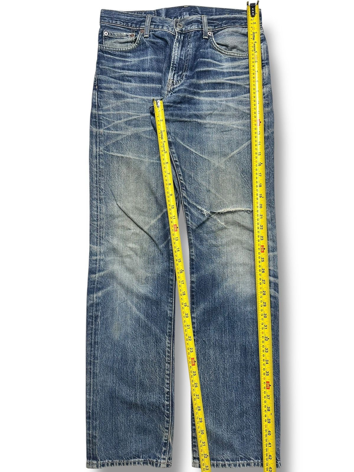 Uniqlo Vintage Uniqlo Distressed & Thunder Striked Vintage Looks Size US 32 / EU 48 - 16 Thumbnail