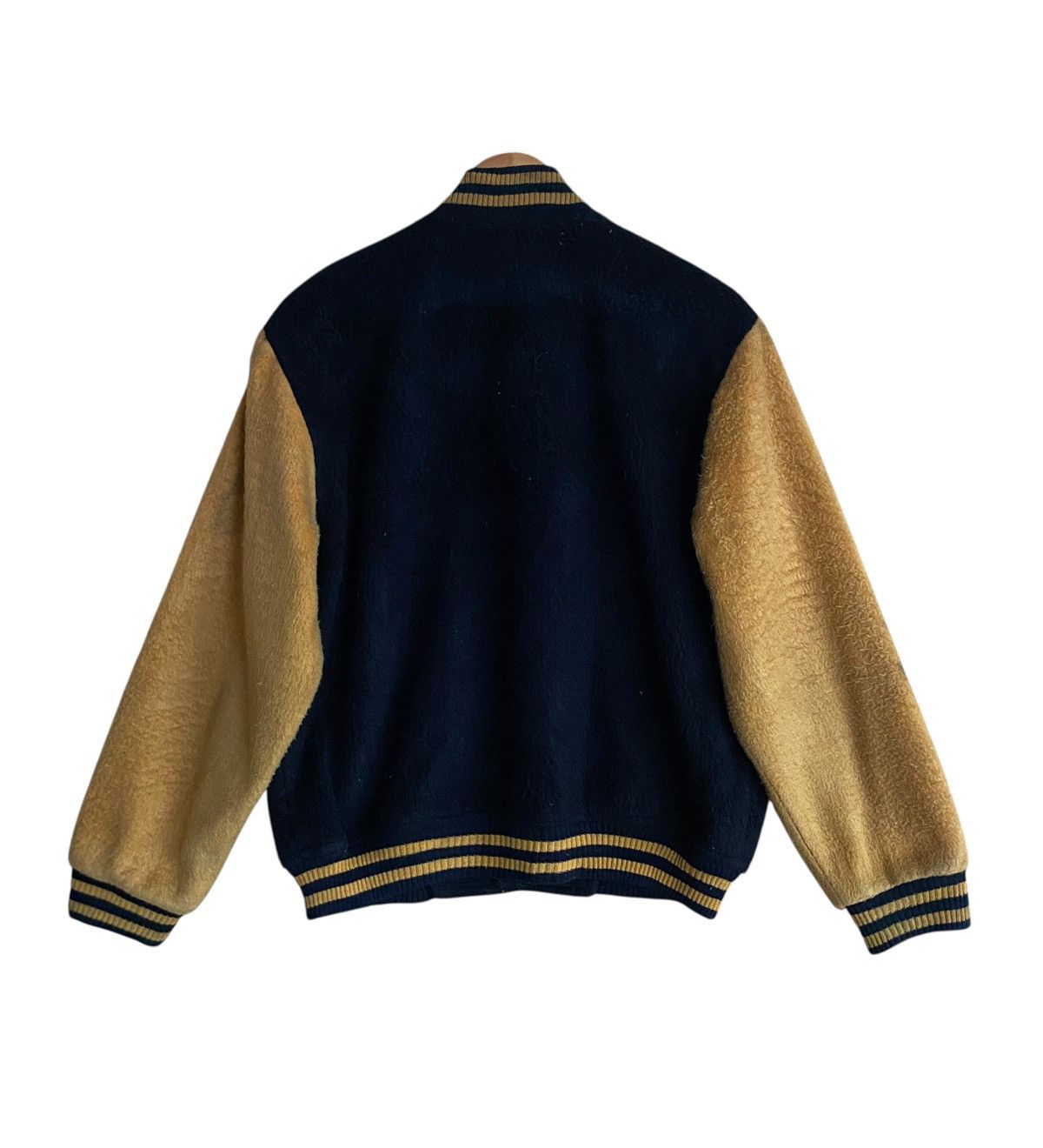 Vintage Vintage Brand Brittania Fleece Varsity 1980s Size US L / EU 52-54 / 3 - 2 Thumbnail