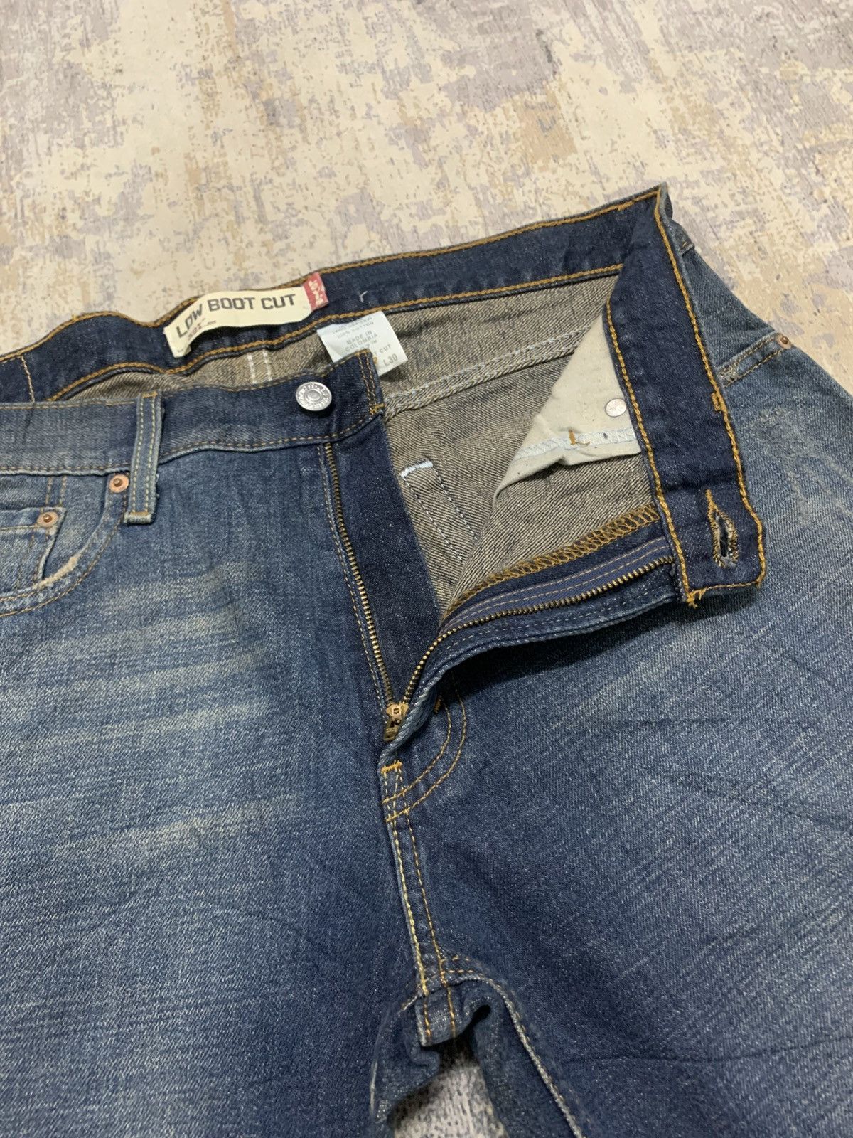 Levi's Vintage Levis 527 Bootcut Distressed Jeans 35x31 Size US 35 - 4 Thumbnail