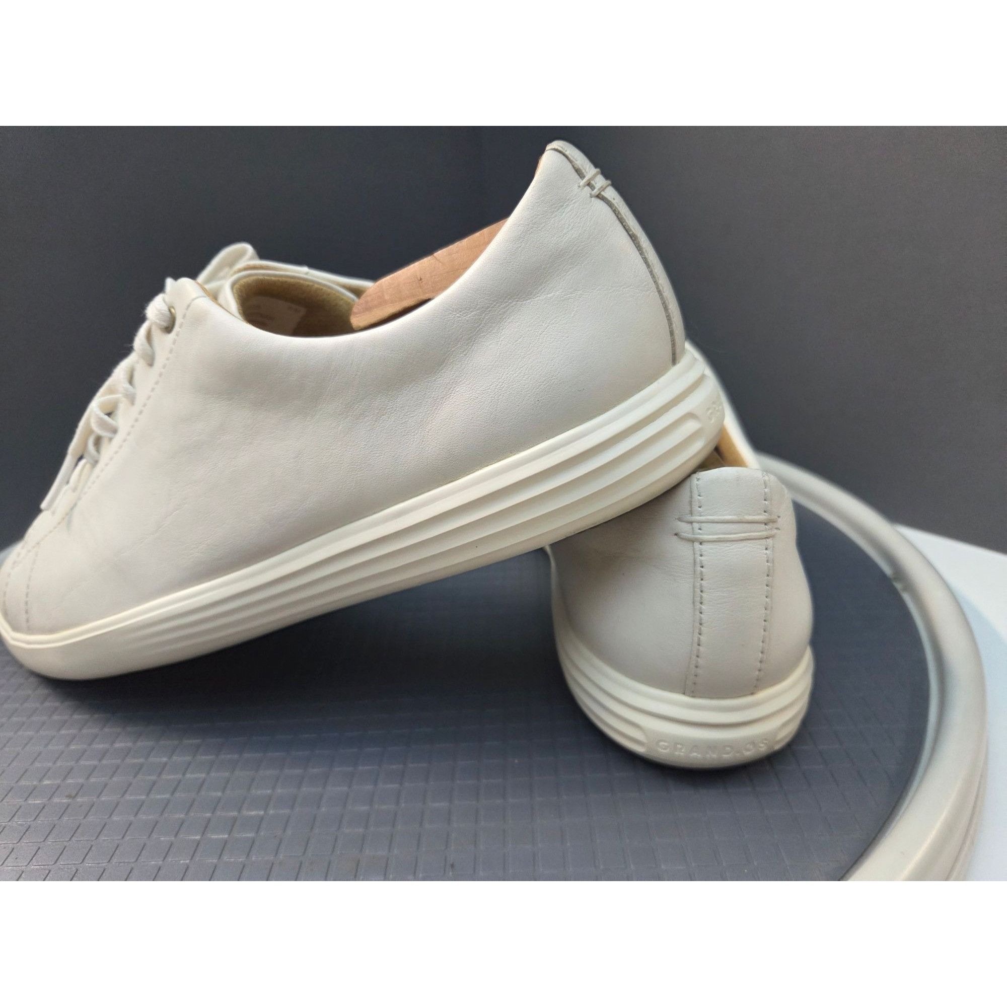 Cole Haan Cole Haan Grand OS Men's White Leather Shoes Size 11M C26515 Size US 11 / EU 44 - 8 Thumbnail