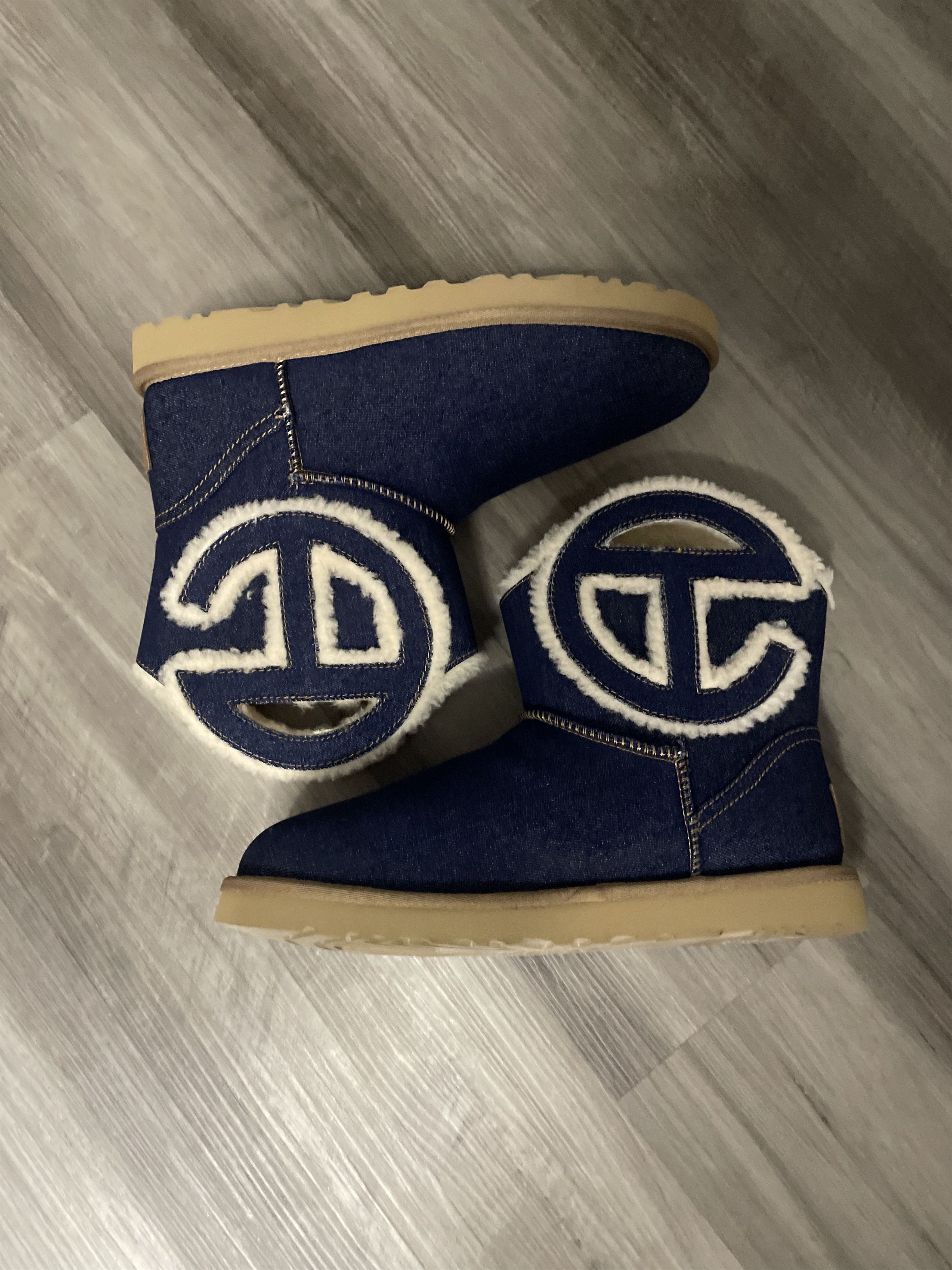 Telfar × Ugg Telfar x ugg collab mini boot Size US 10 / IT 40 - 1 Thumbnail